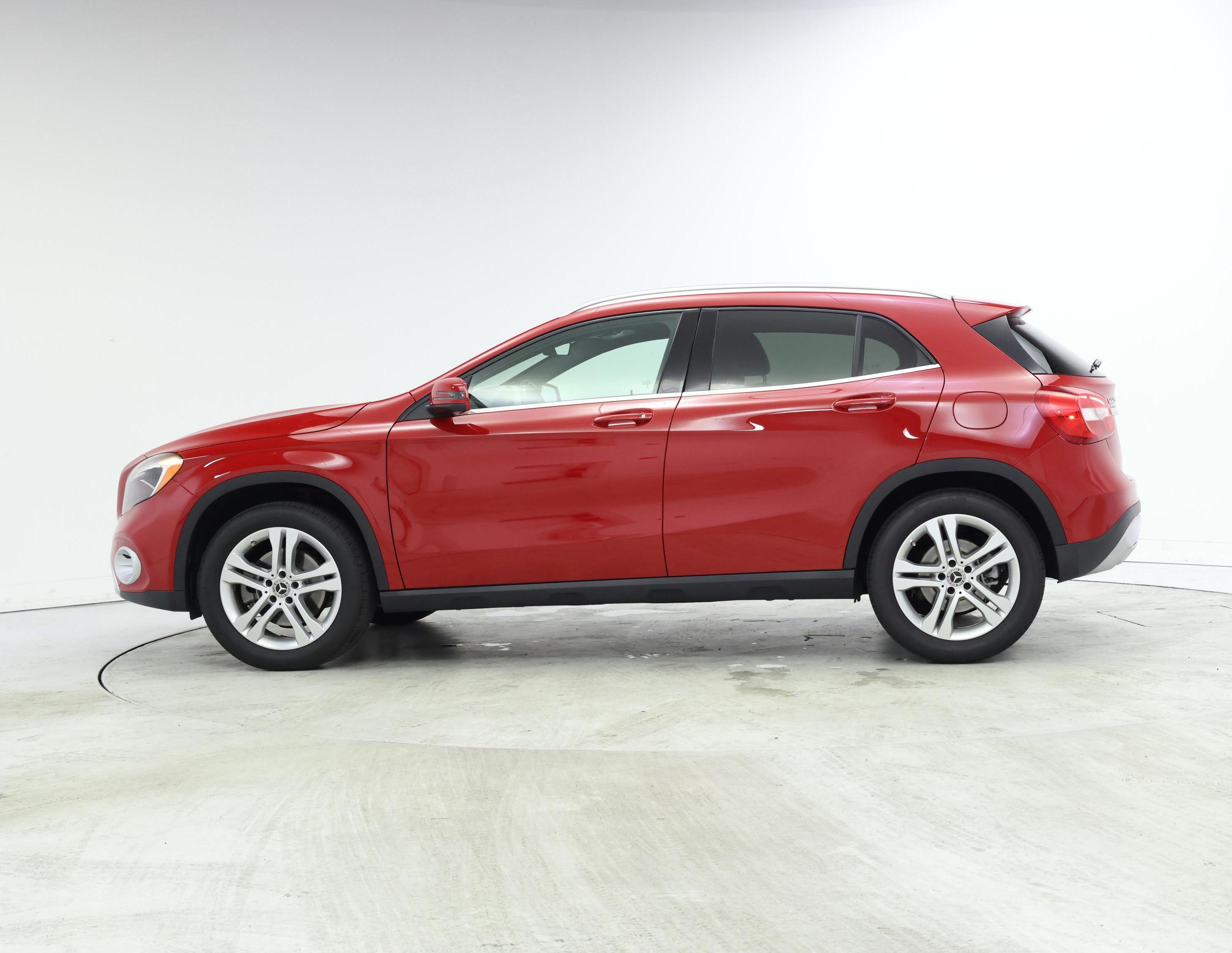 Thumbnail: 2019 Mercedes-Benz GLA - 3