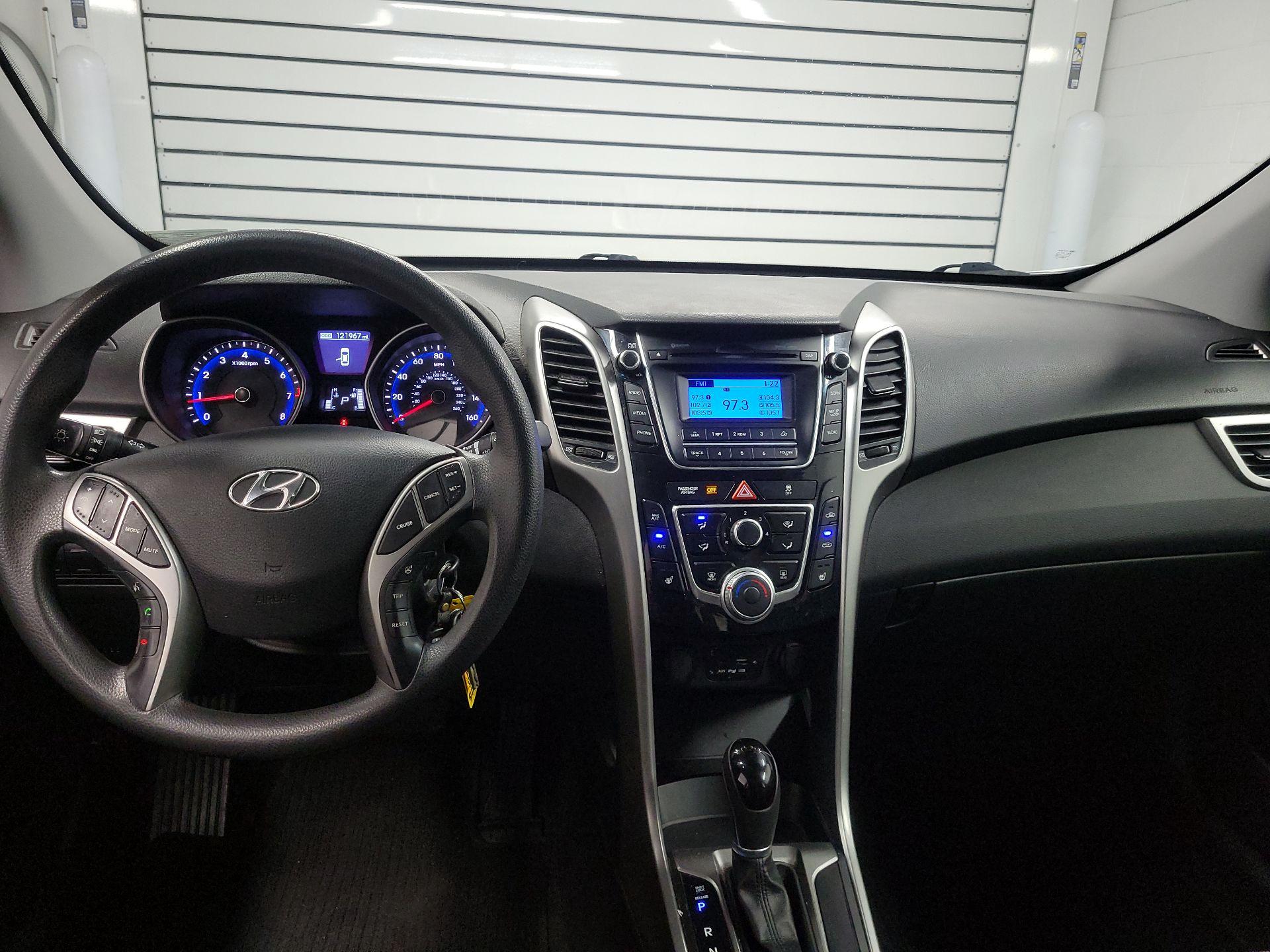 Thumbnail: 2016 Hyundai Elantra - 9