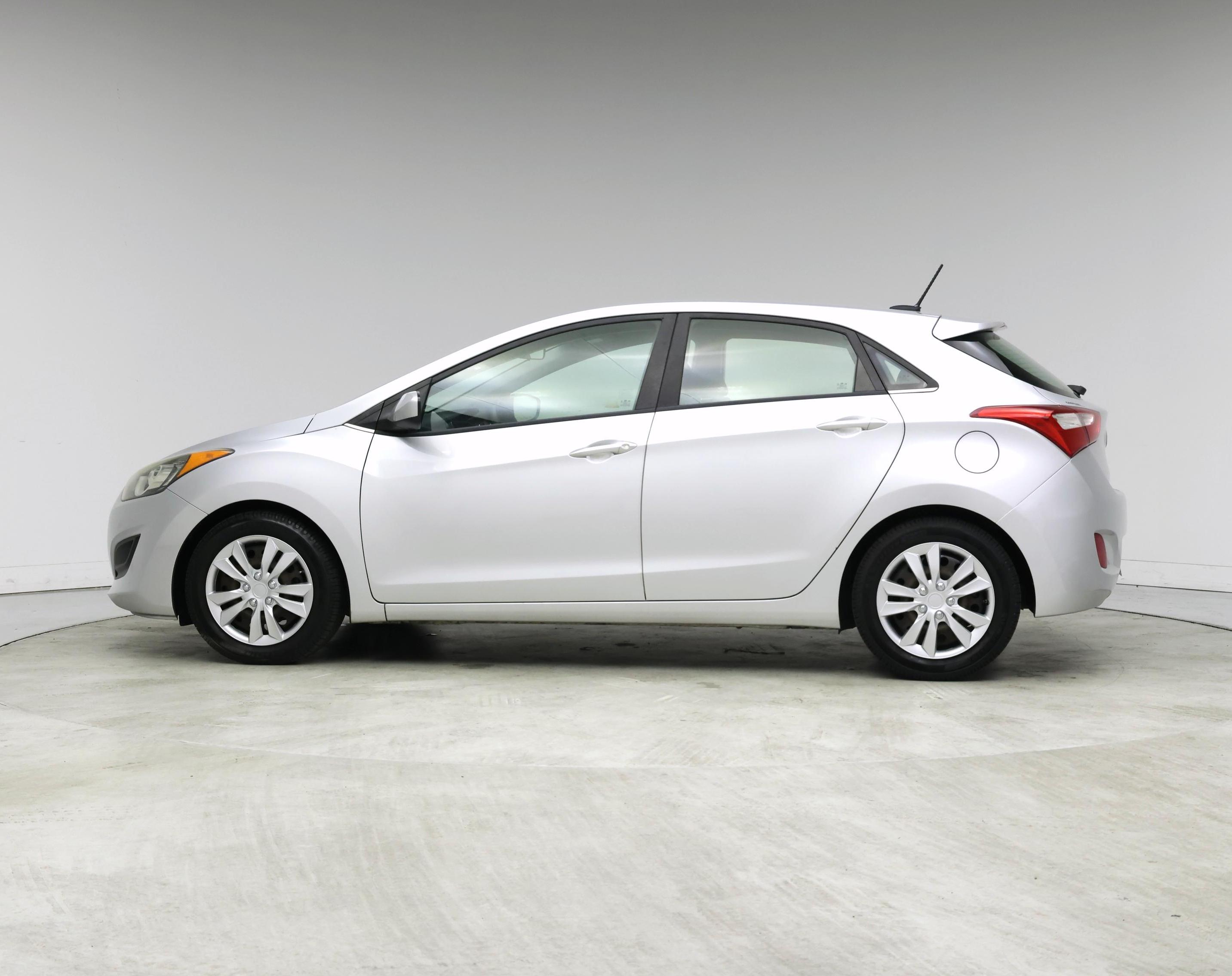 Thumbnail: 2016 Hyundai Elantra - 3