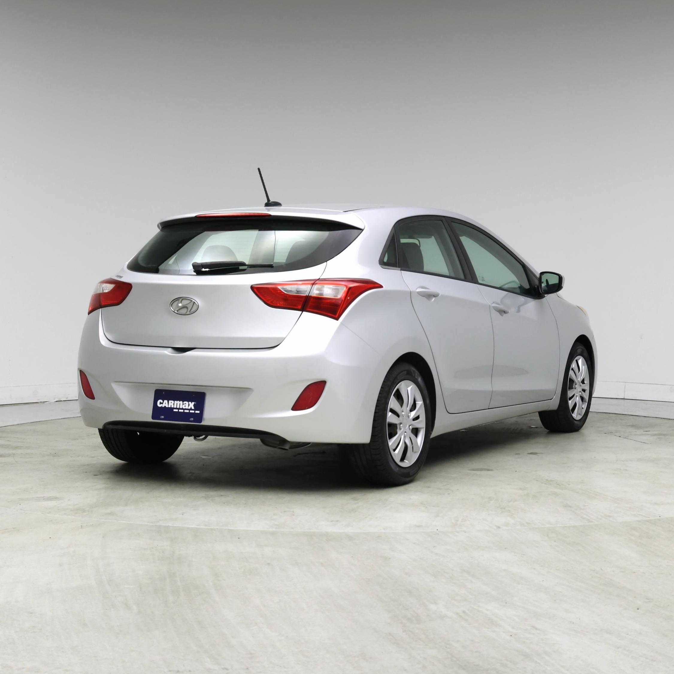 Thumbnail: 2016 Hyundai Elantra - 8