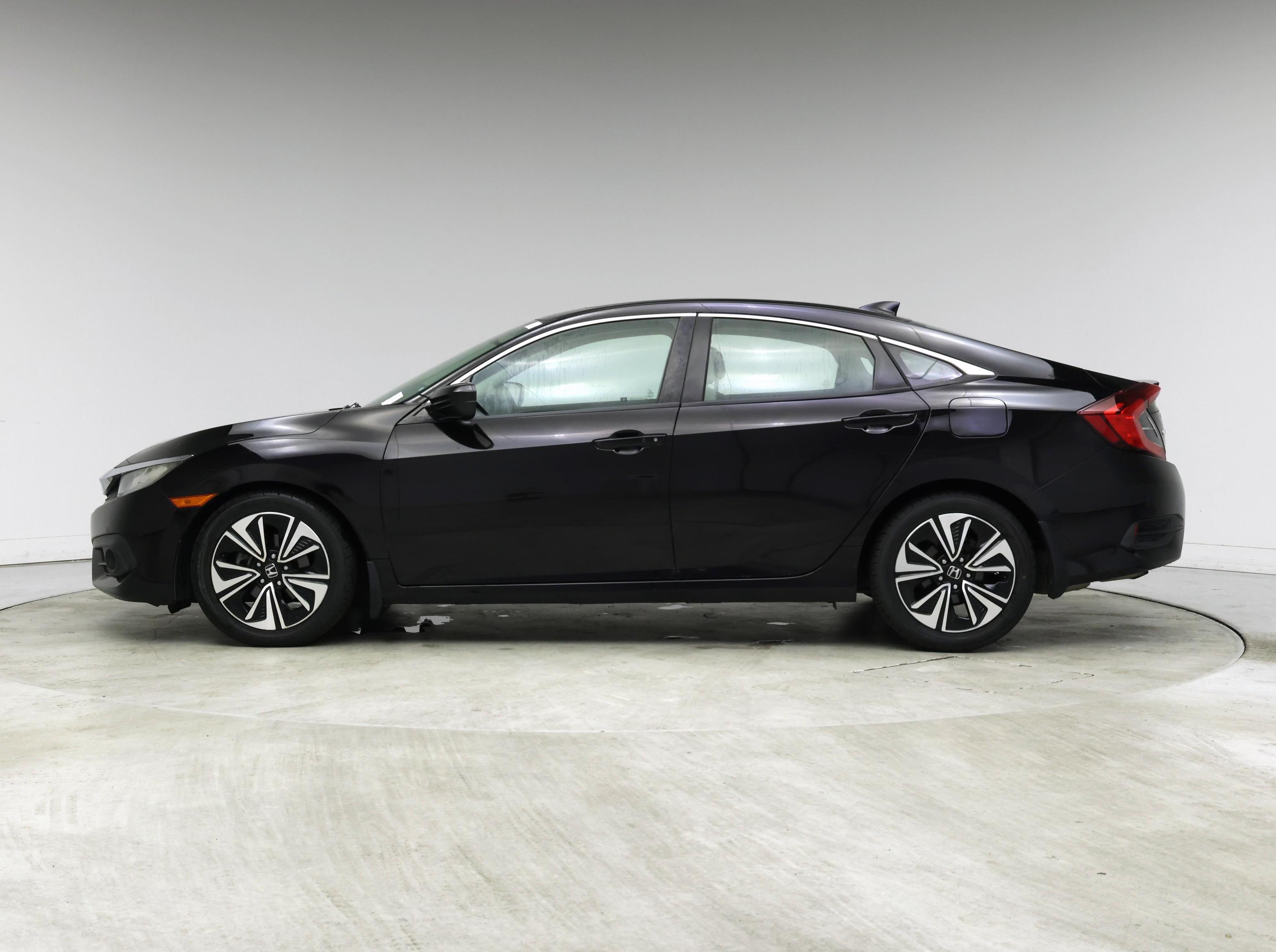 Thumbnail: 2017 Honda Civic - 3