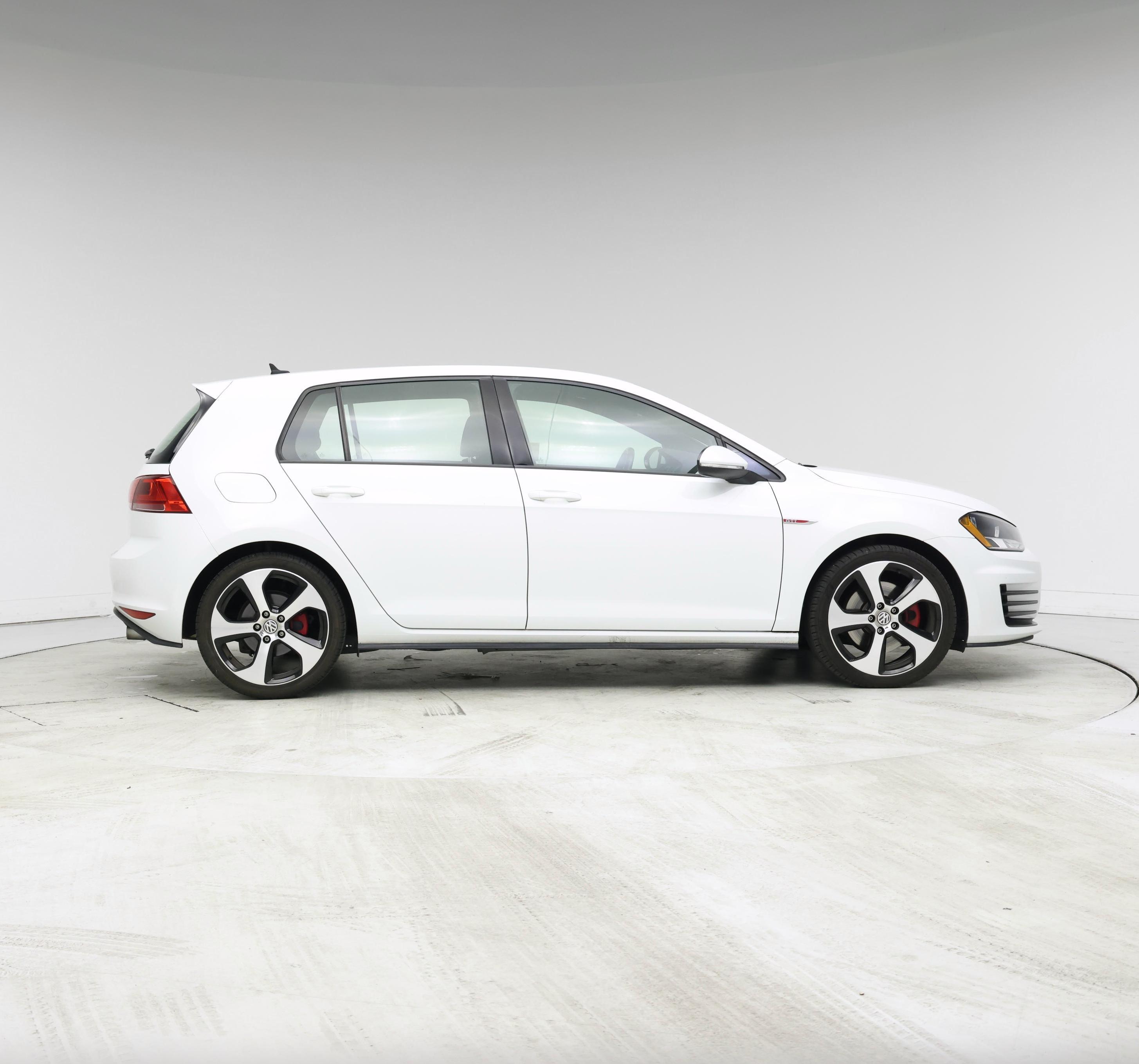 Thumbnail: 2017 Volkswagen Golf - 7
