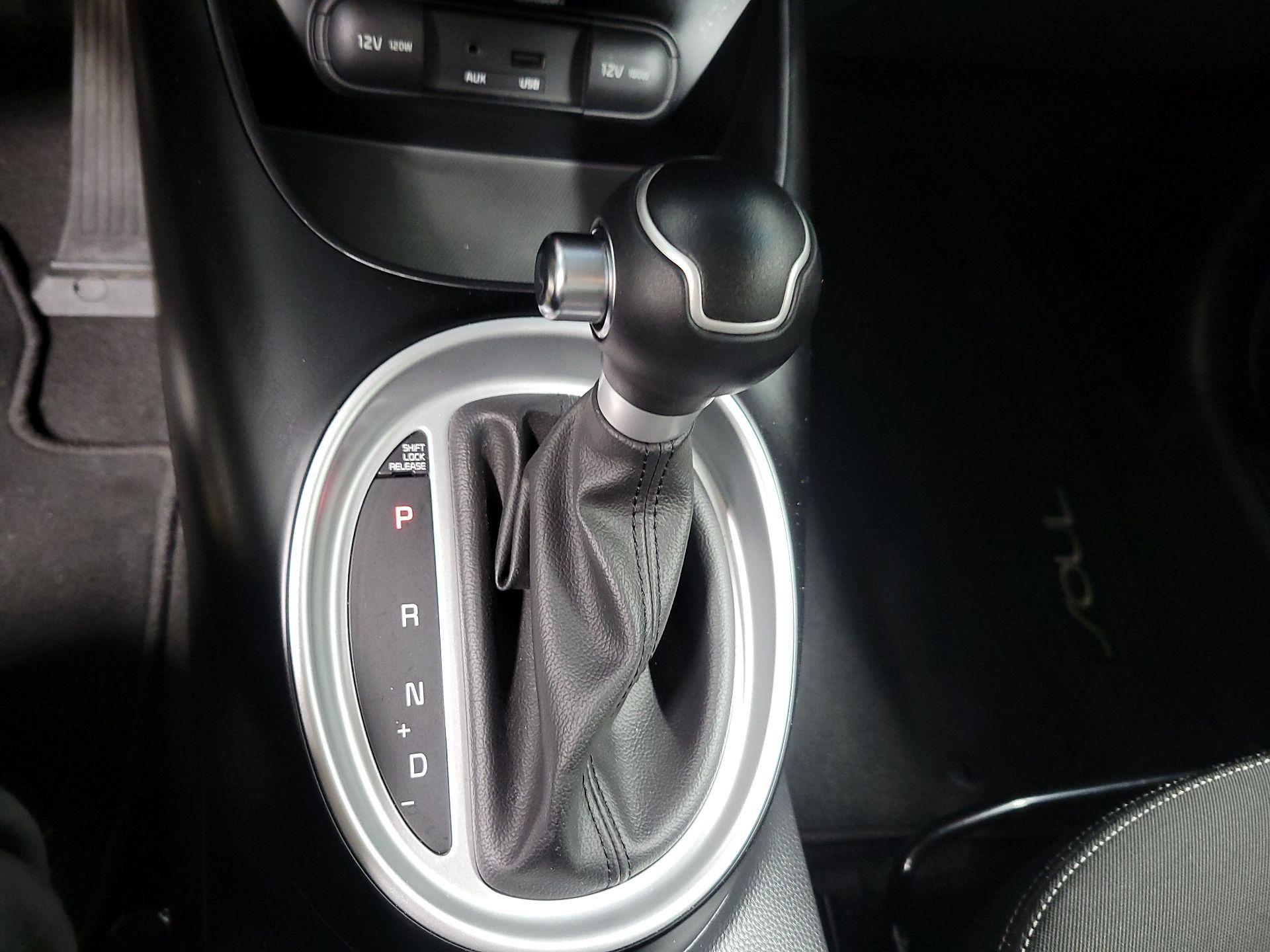 Thumbnail: 2015 Kia Soul - 16