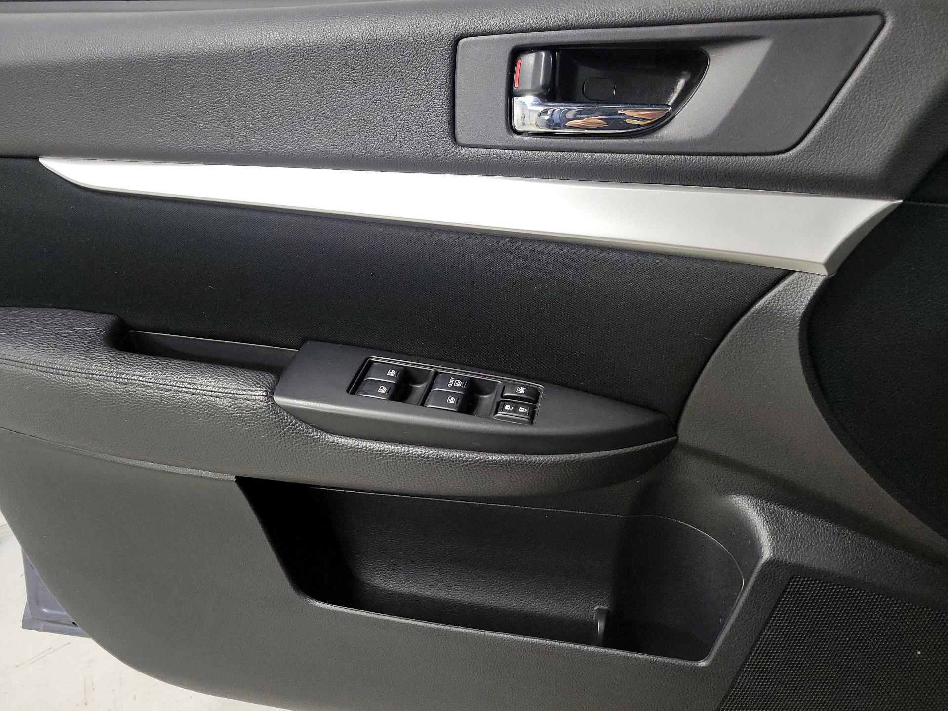 Thumbnail: 2014 Subaru Outback - 12