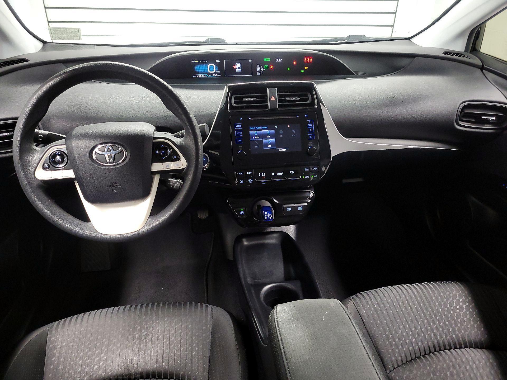 Thumbnail: 2018 Toyota Prius - 9