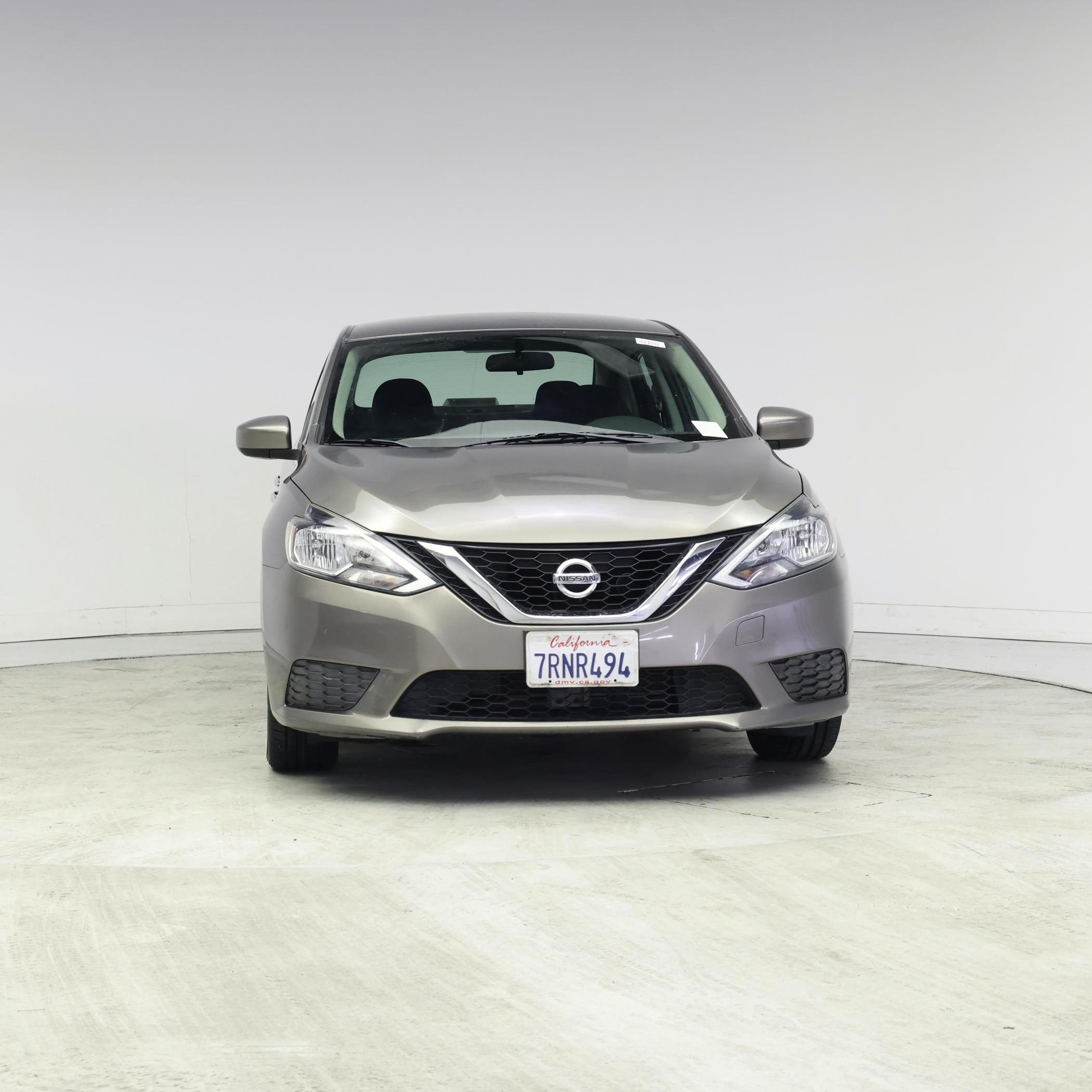 Thumbnail: 2016 Nissan Sentra - 5