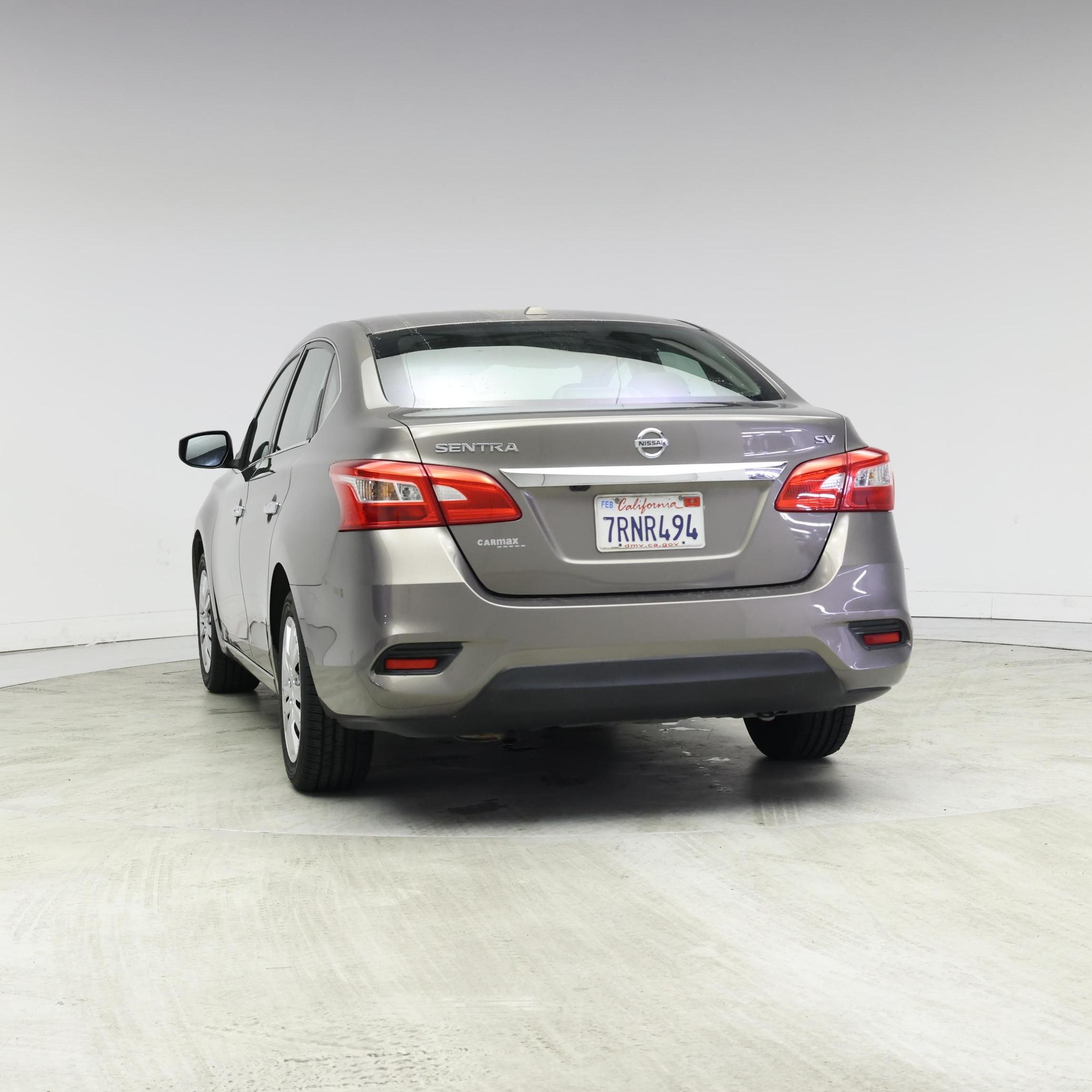Thumbnail: 2016 Nissan Sentra - 6