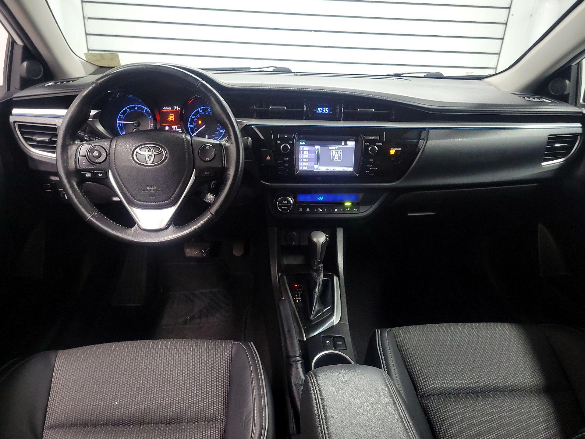 Thumbnail: 2015 Toyota Corolla - 9