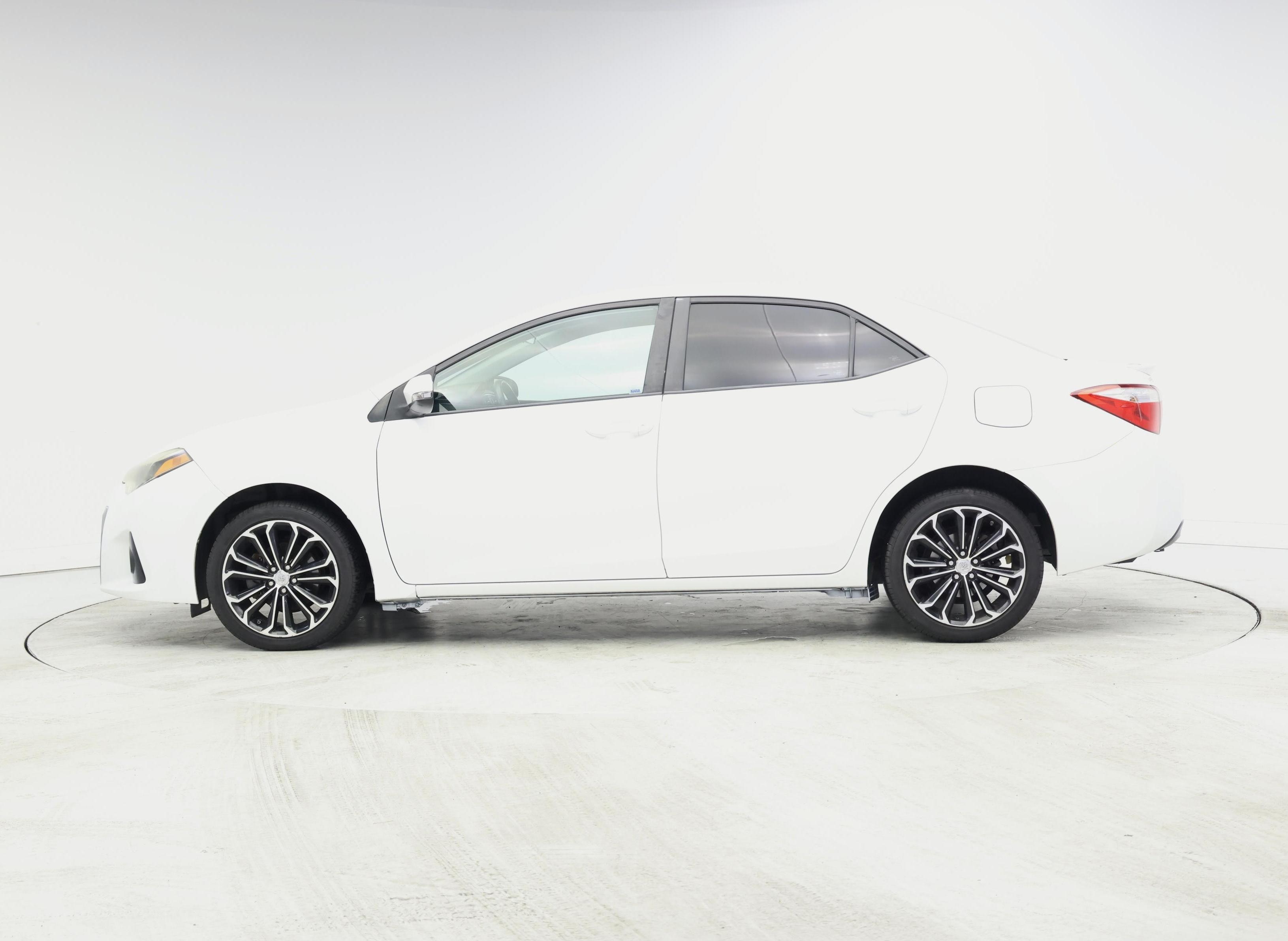 Thumbnail: 2015 Toyota Corolla - 3