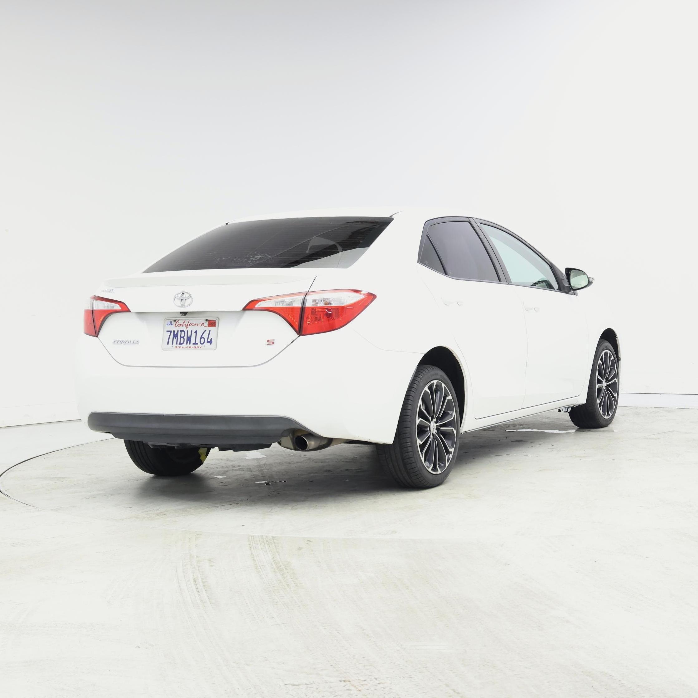 Thumbnail: 2015 Toyota Corolla - 8