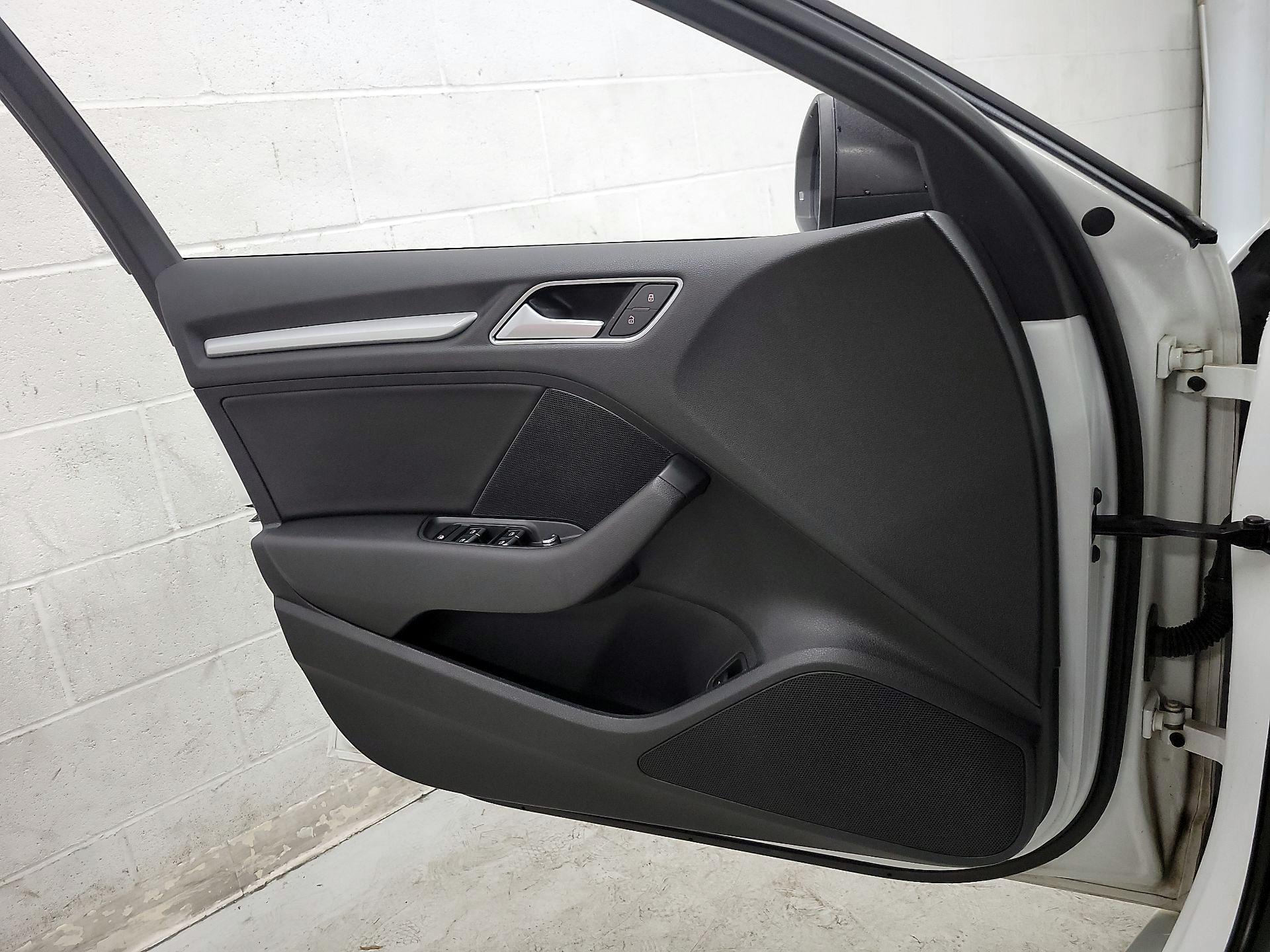 Thumbnail: 2016 Audi A3 - 12