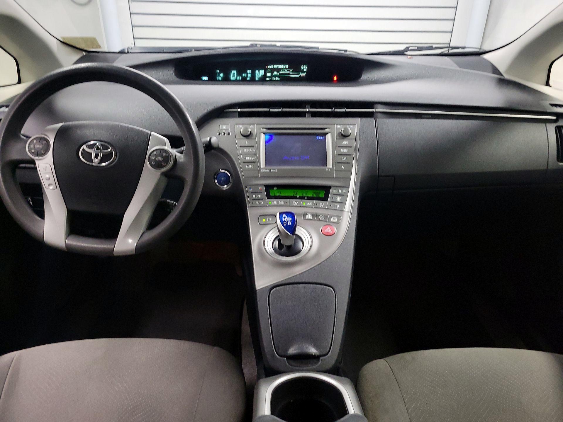 Thumbnail: 2014 Toyota Prius - 9