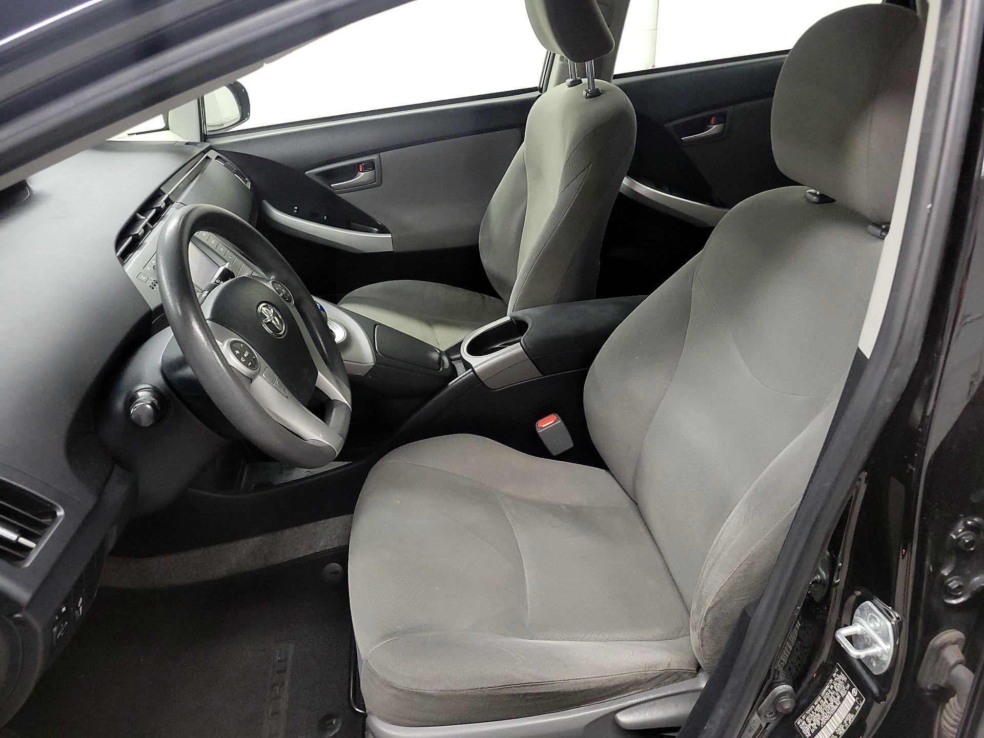 Thumbnail: 2014 Toyota Prius - 11