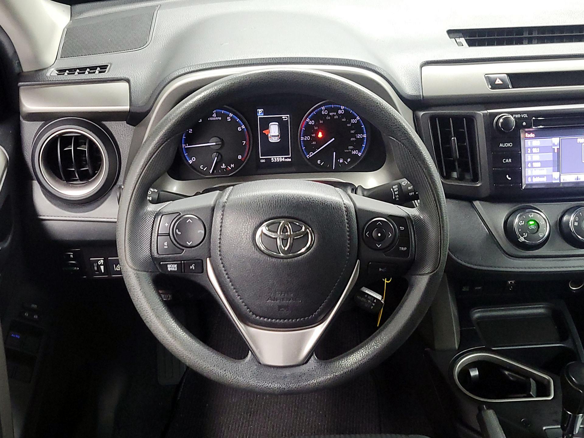Thumbnail: 2018 Toyota RAV4 - 10