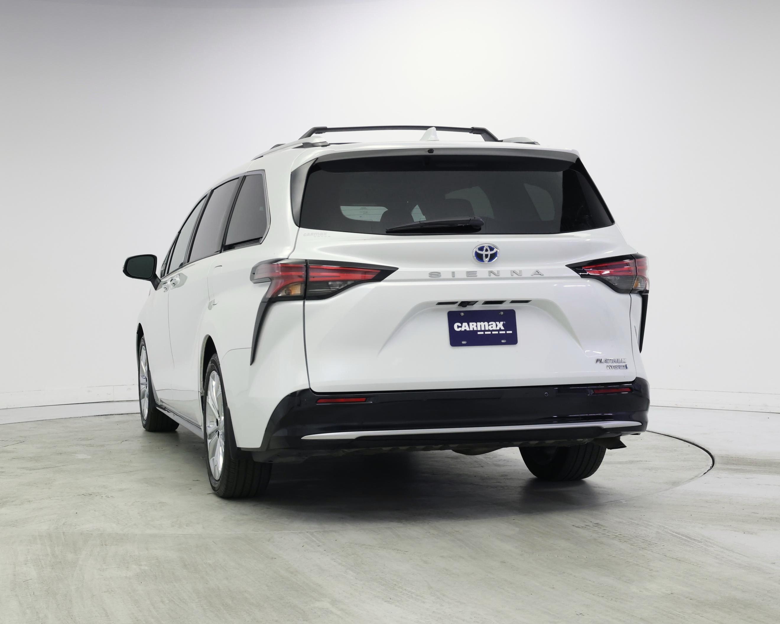 Thumbnail: 2024 Toyota Sienna - 6