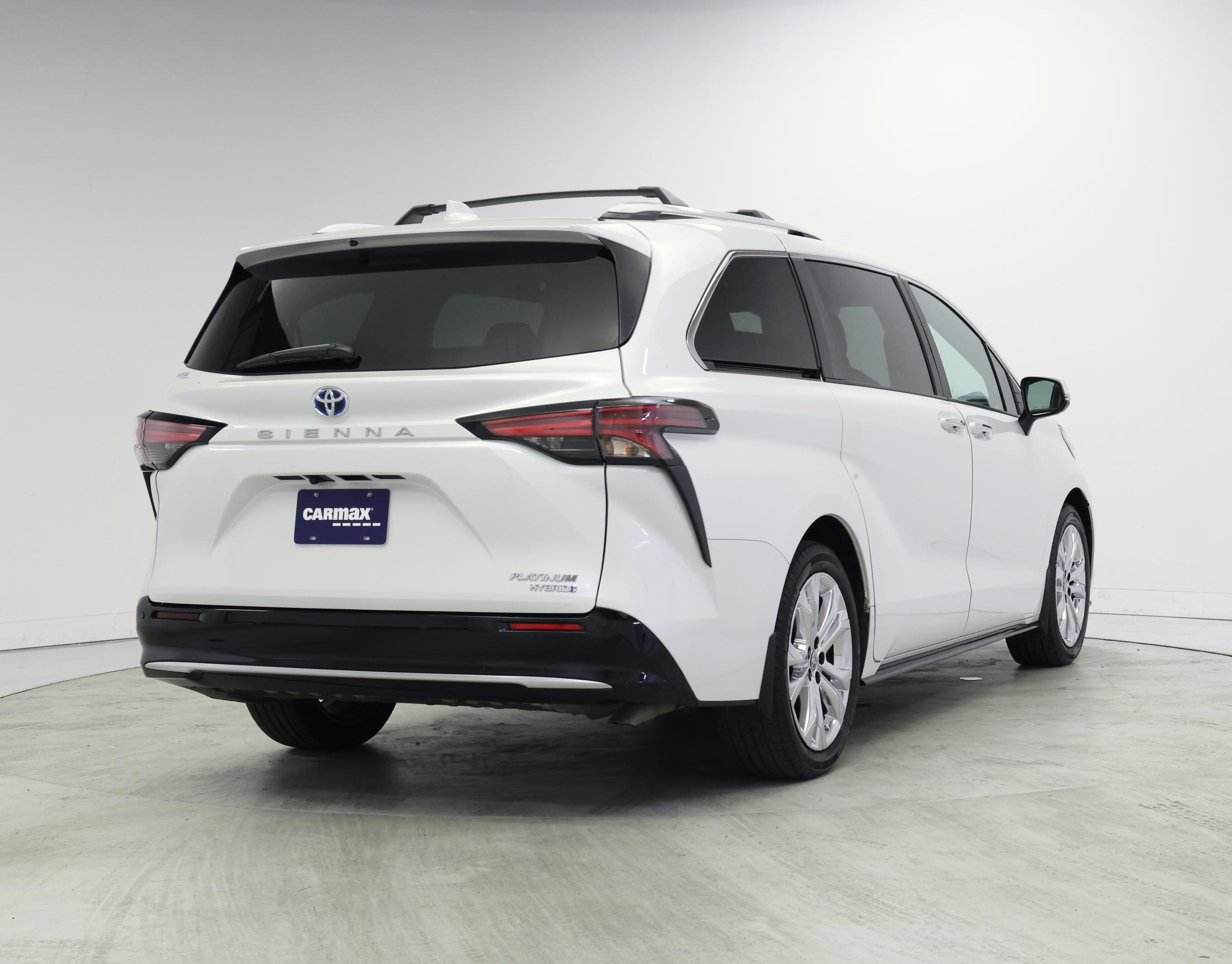 Thumbnail: 2024 Toyota Sienna - 8