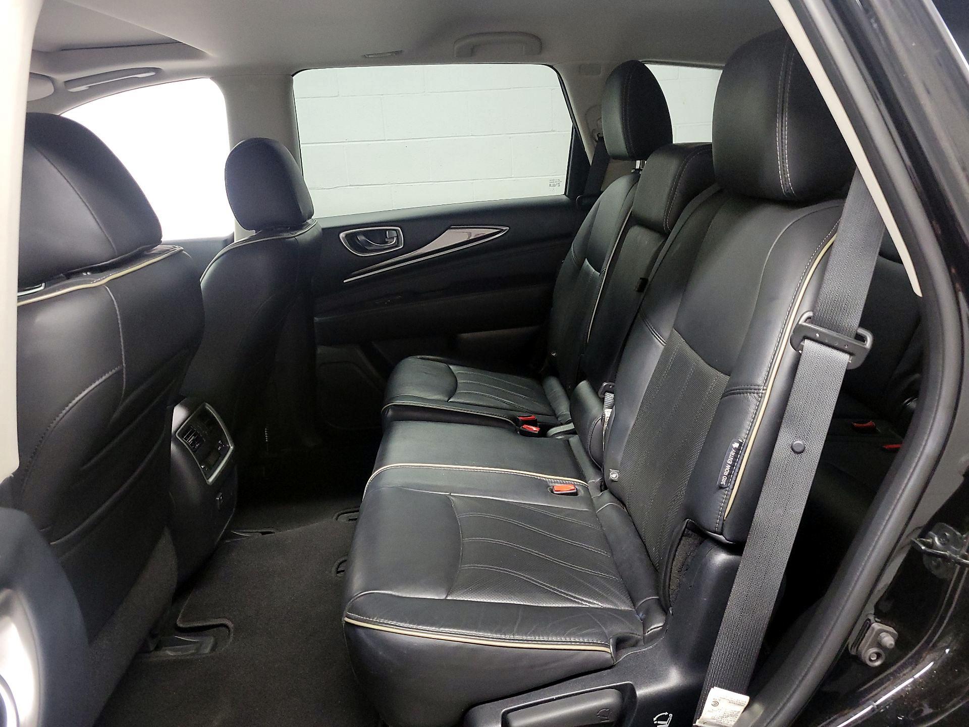 Thumbnail: 2018 INFINITI QX60 - 16