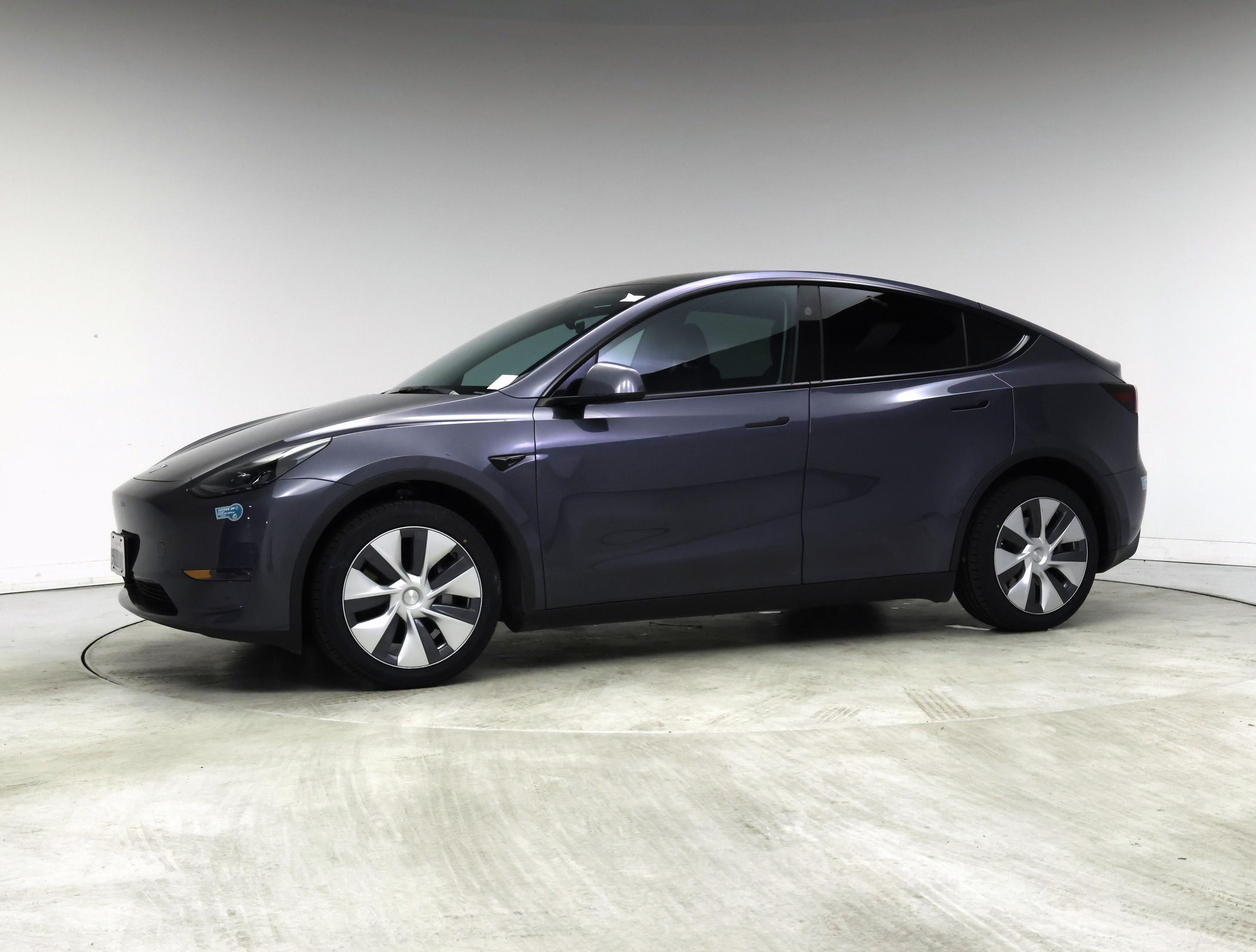 Thumbnail: 2023 Tesla Model Y - 3