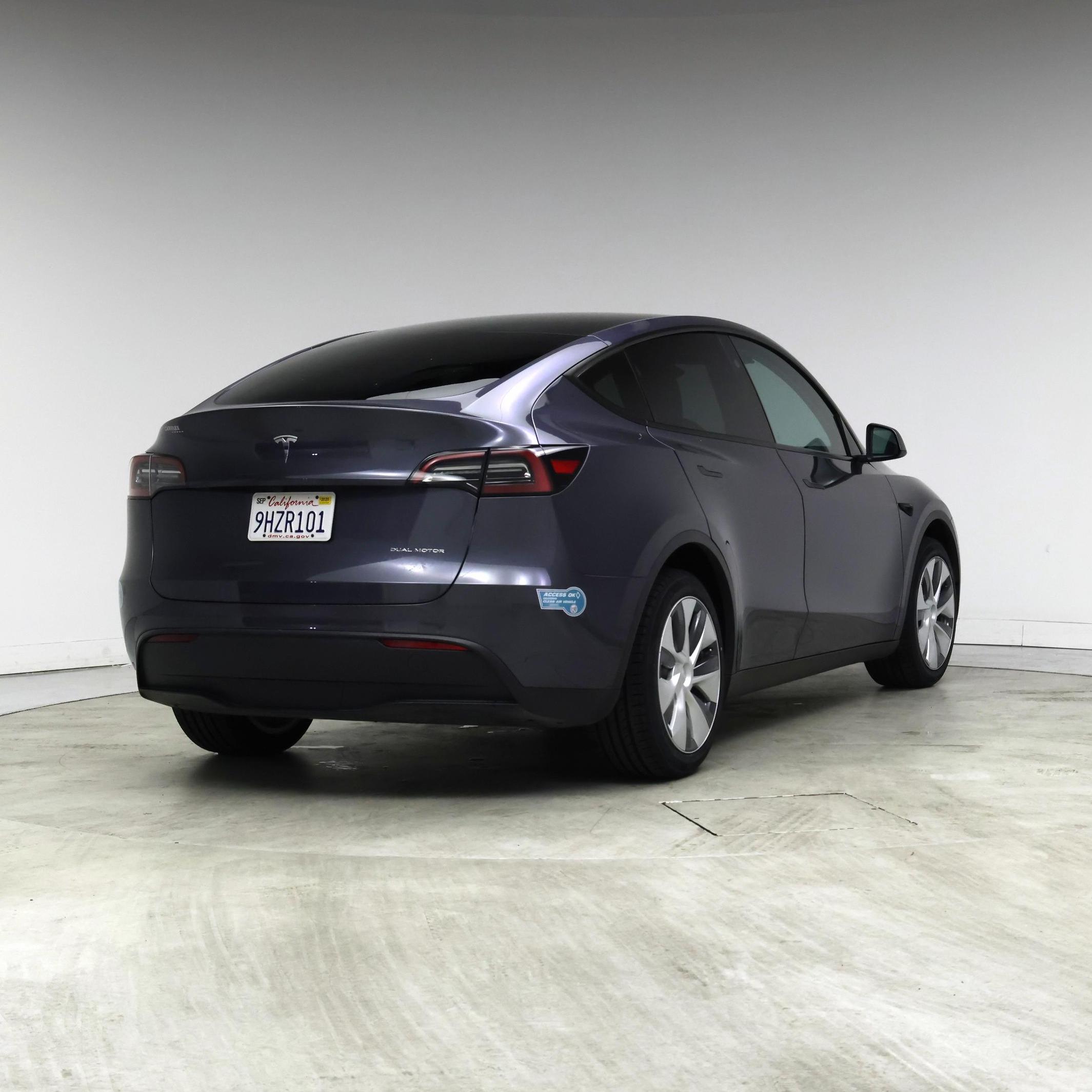 Thumbnail: 2023 Tesla Model Y - 8