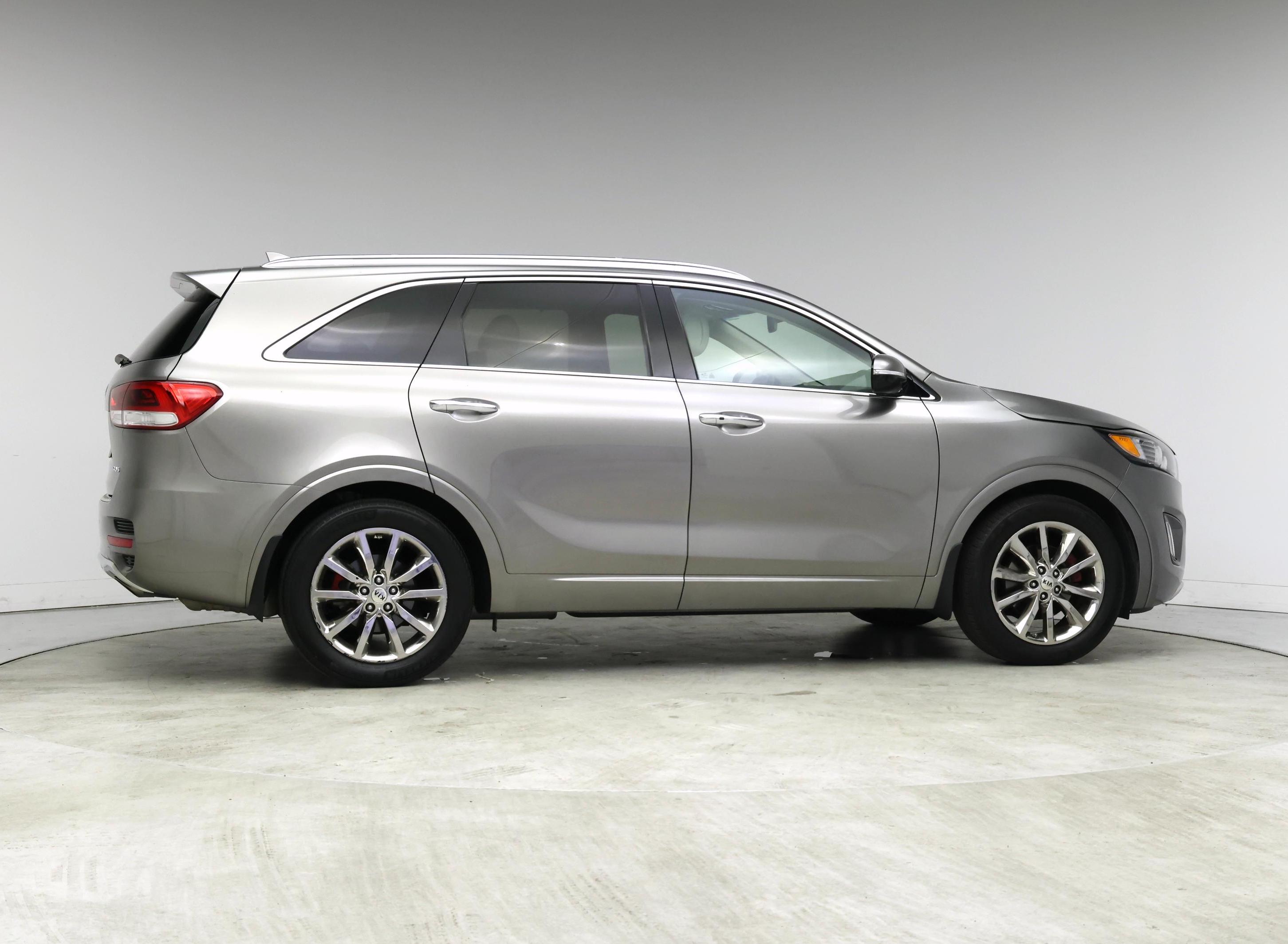 Thumbnail: 2016 Kia Sorento - 7