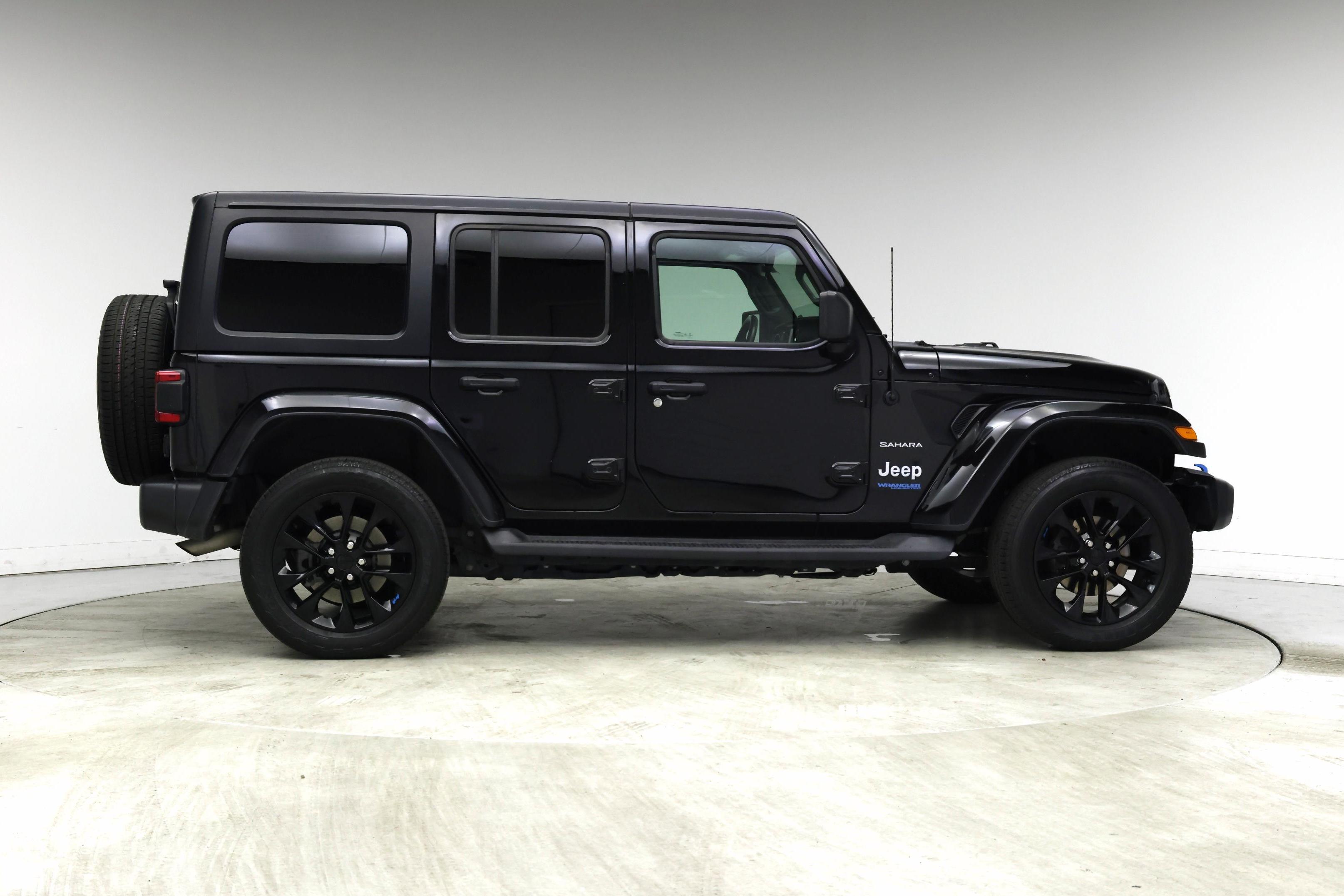 Thumbnail: 2022 Jeep Wrangler - 7