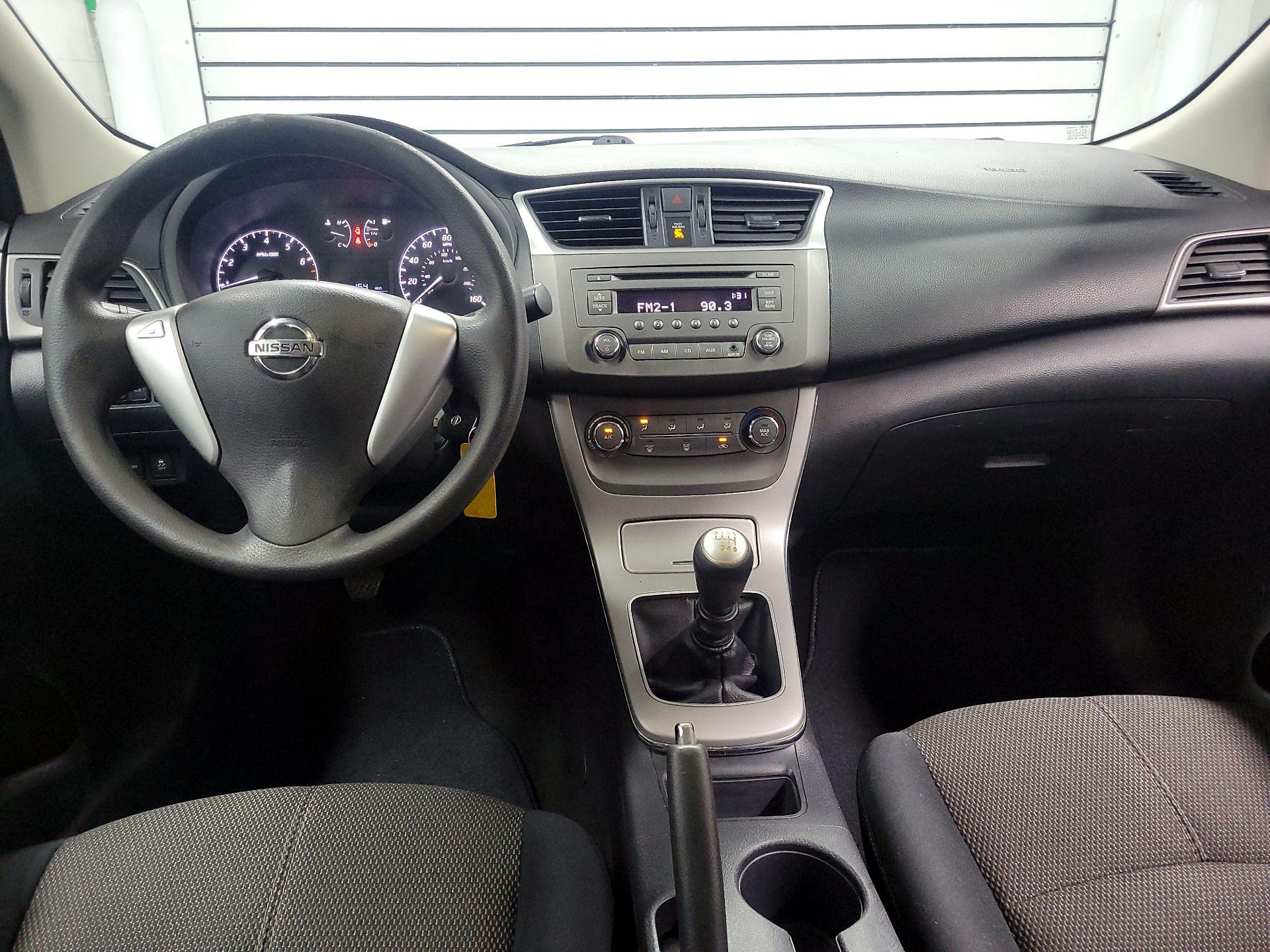 Thumbnail: 2014 Nissan Sentra - 9