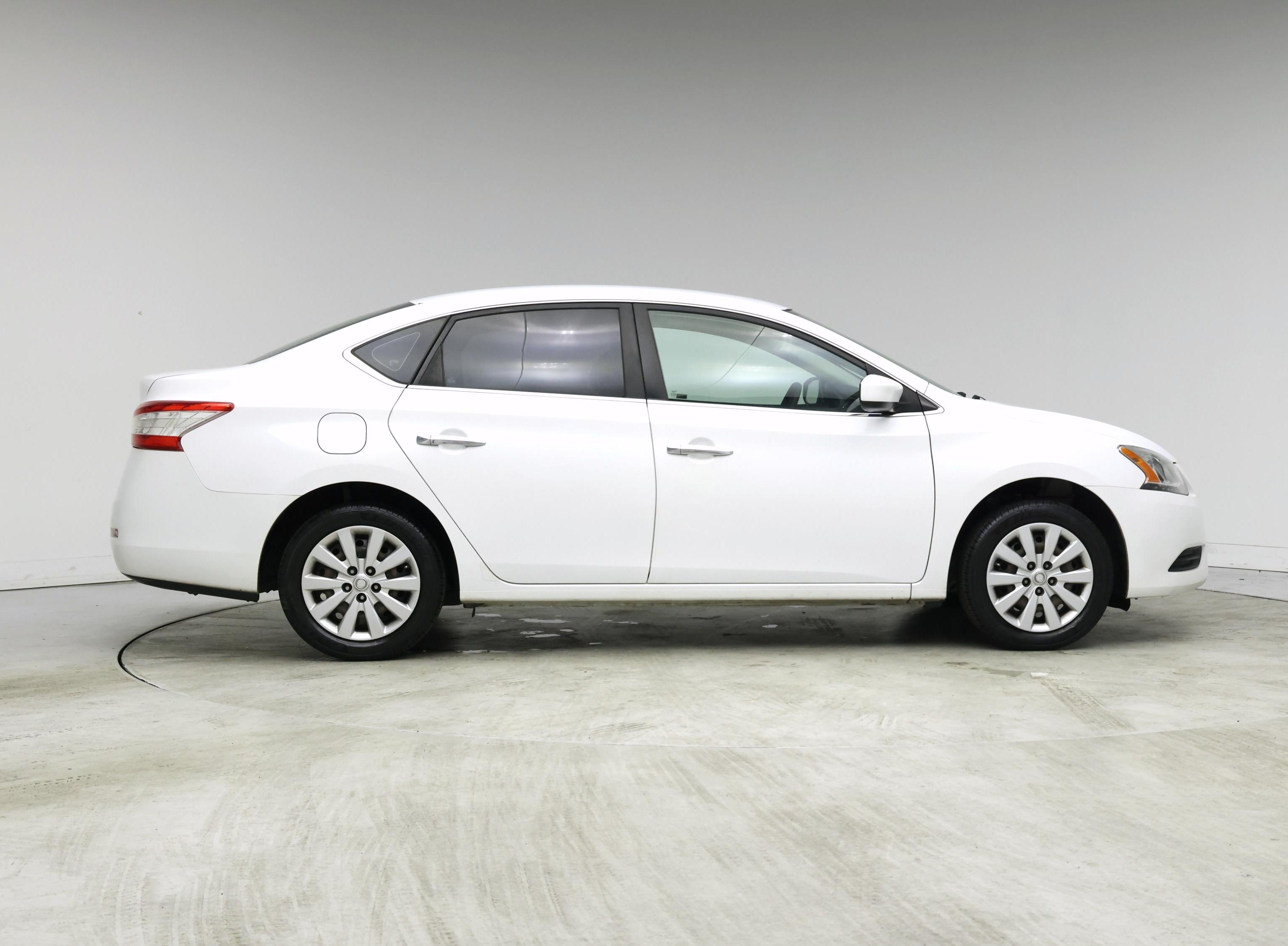 Thumbnail: 2014 Nissan Sentra - 7
