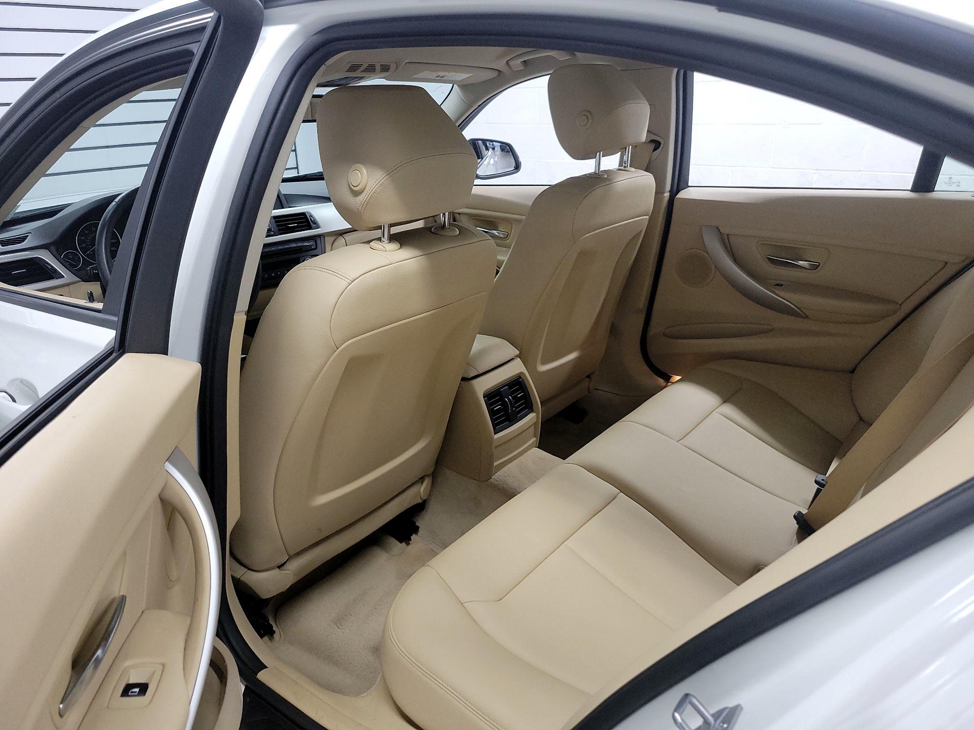 Thumbnail: 2014 BMW 3 Series - 17