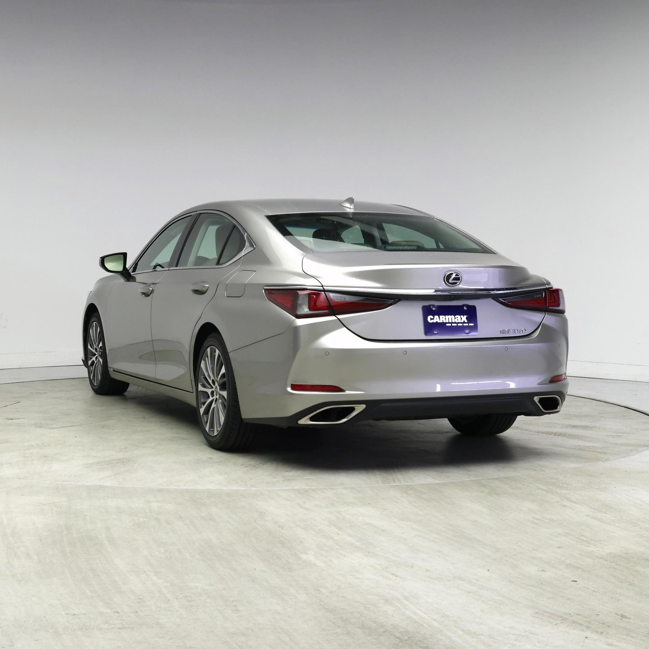 Thumbnail: 2020 Lexus ES - 2