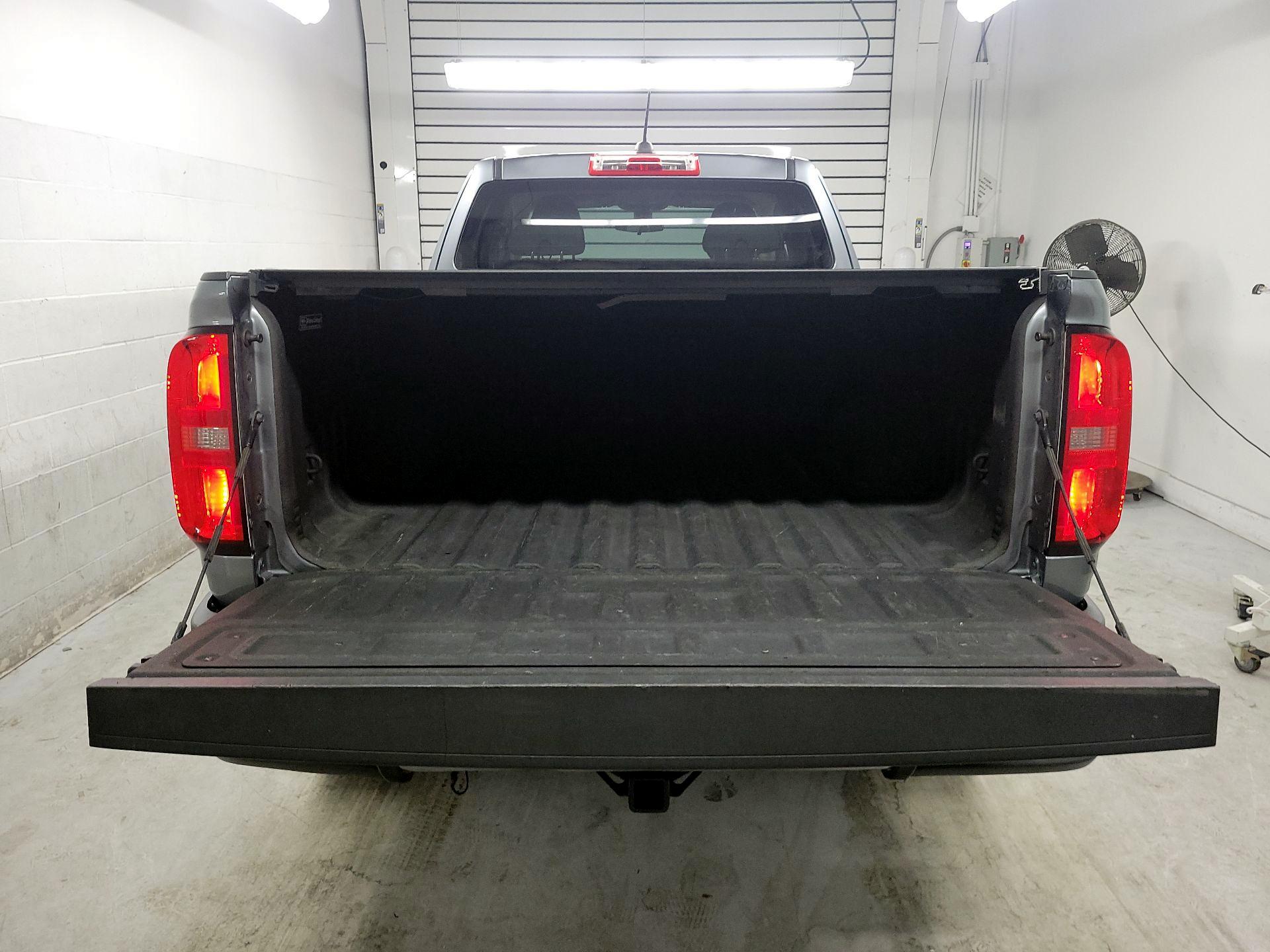 Thumbnail: 2021 Chevrolet Colorado - 20