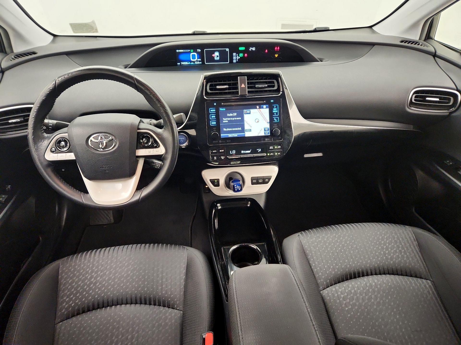 Thumbnail: 2017 Toyota Prius Prime - 9