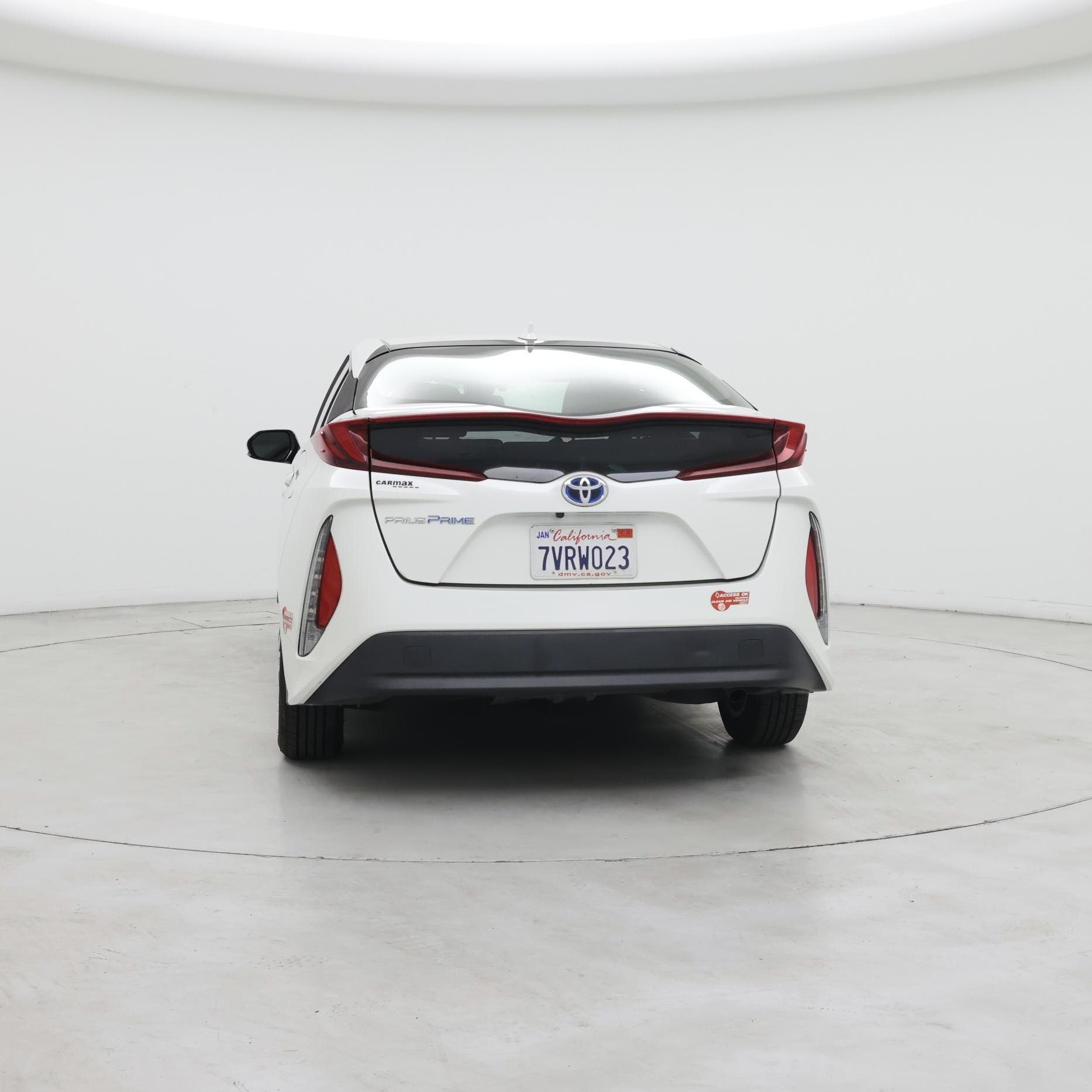 Thumbnail: 2017 Toyota Prius Prime - 6