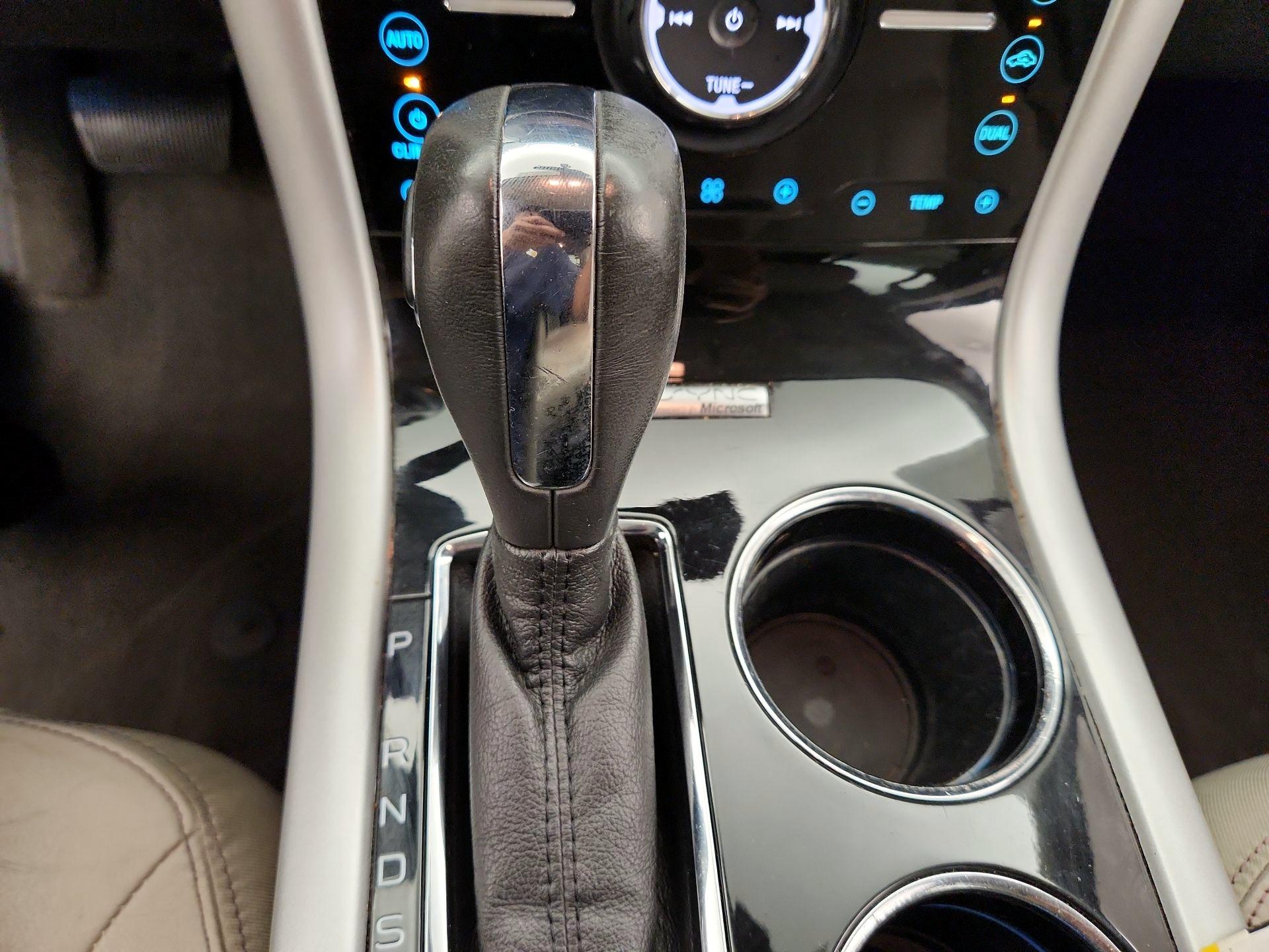 Thumbnail: 2013 Ford Edge - 17