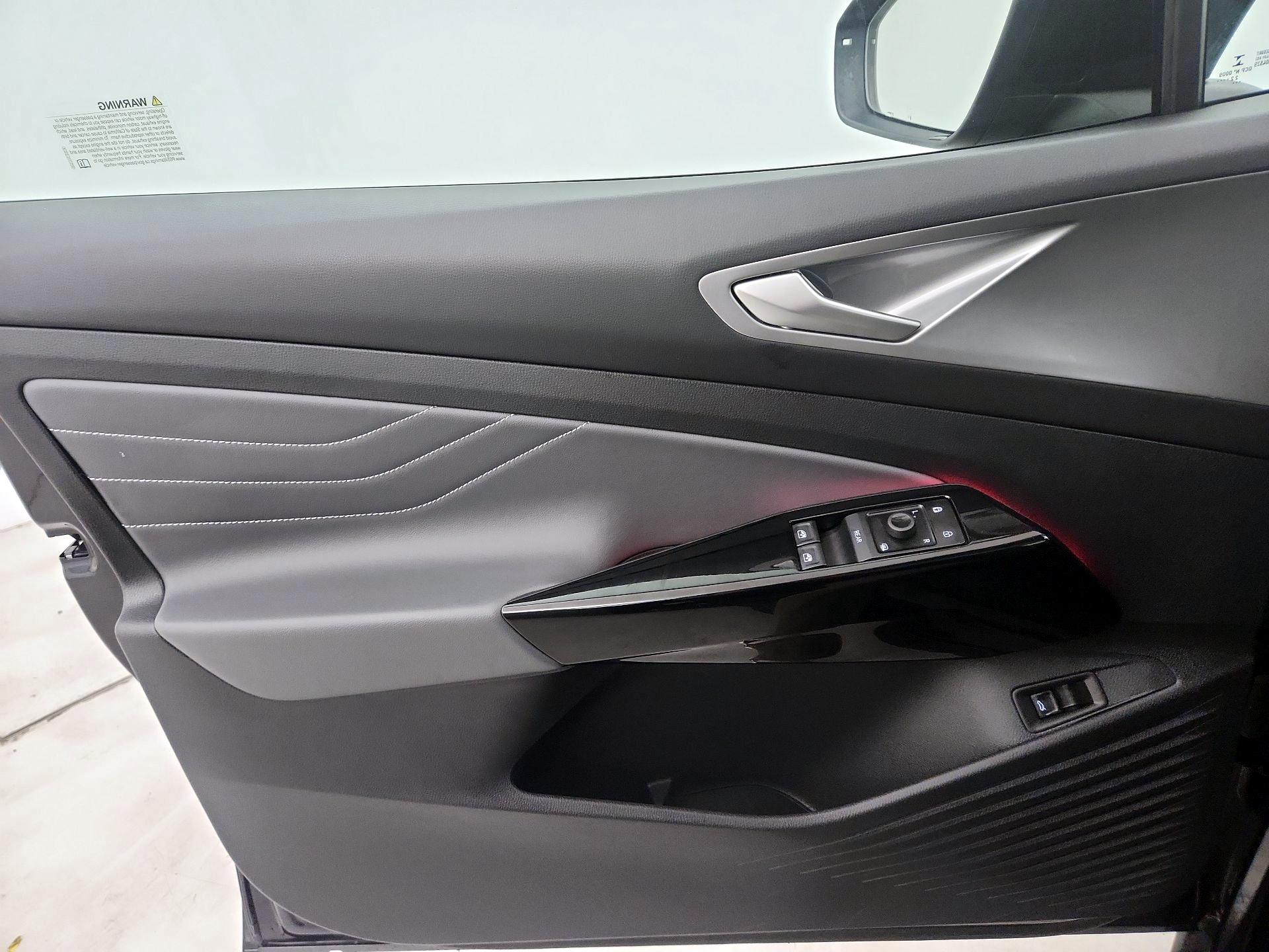 Thumbnail: 2023 Volkswagen ID.4 - 12