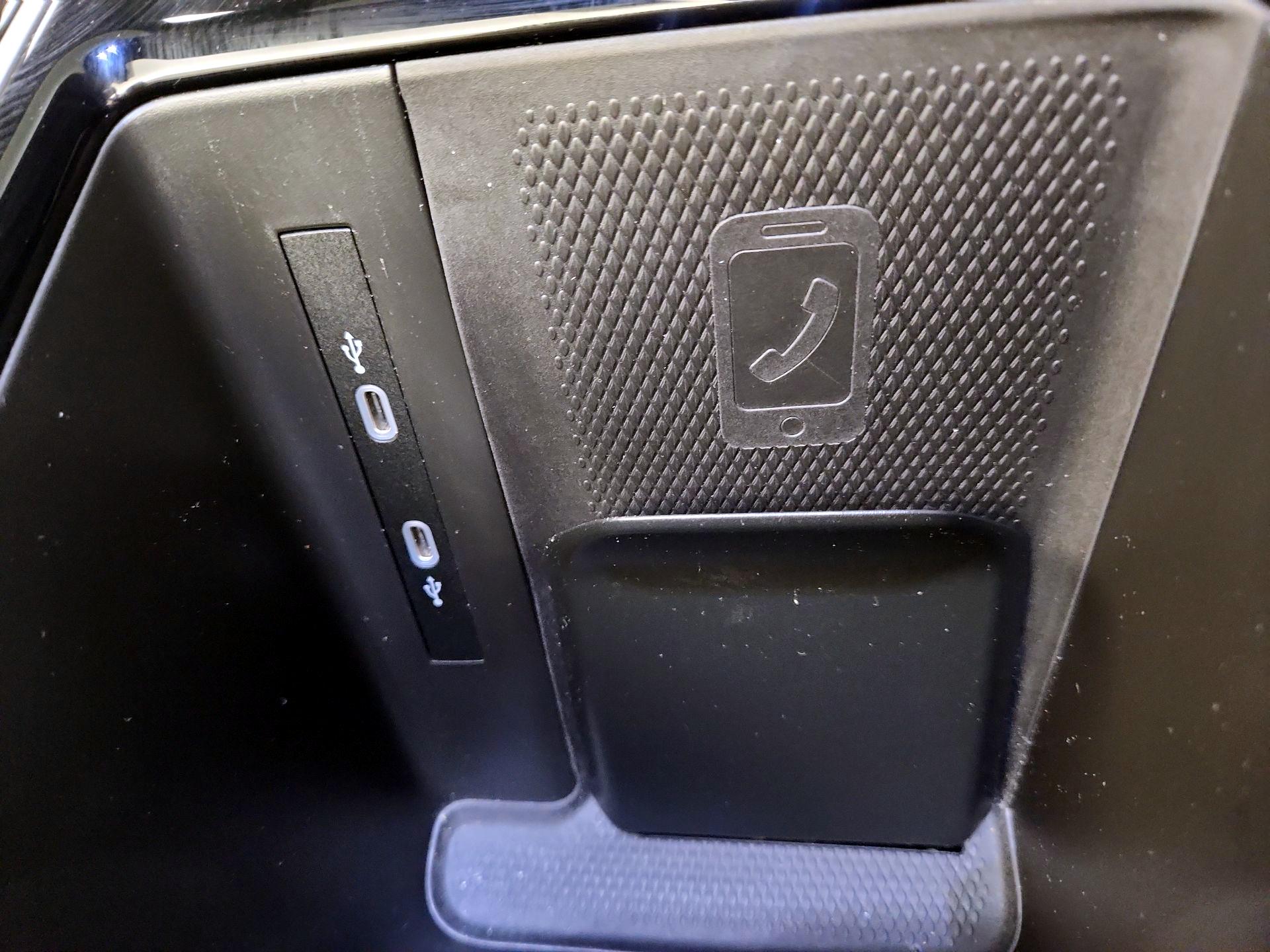Thumbnail: 2023 Volkswagen ID.4 - 19