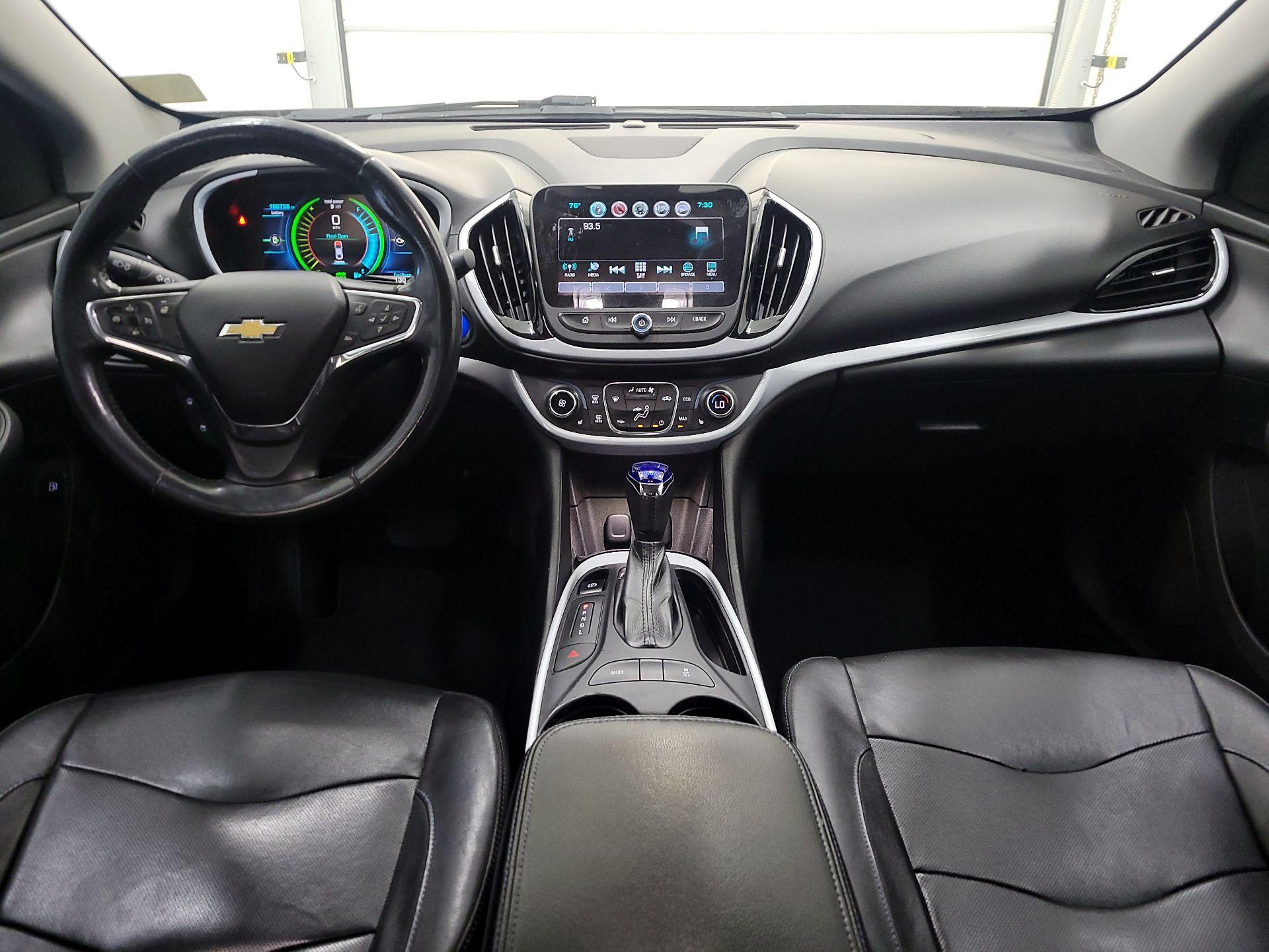 Thumbnail: 2017 Chevrolet Volt - 9