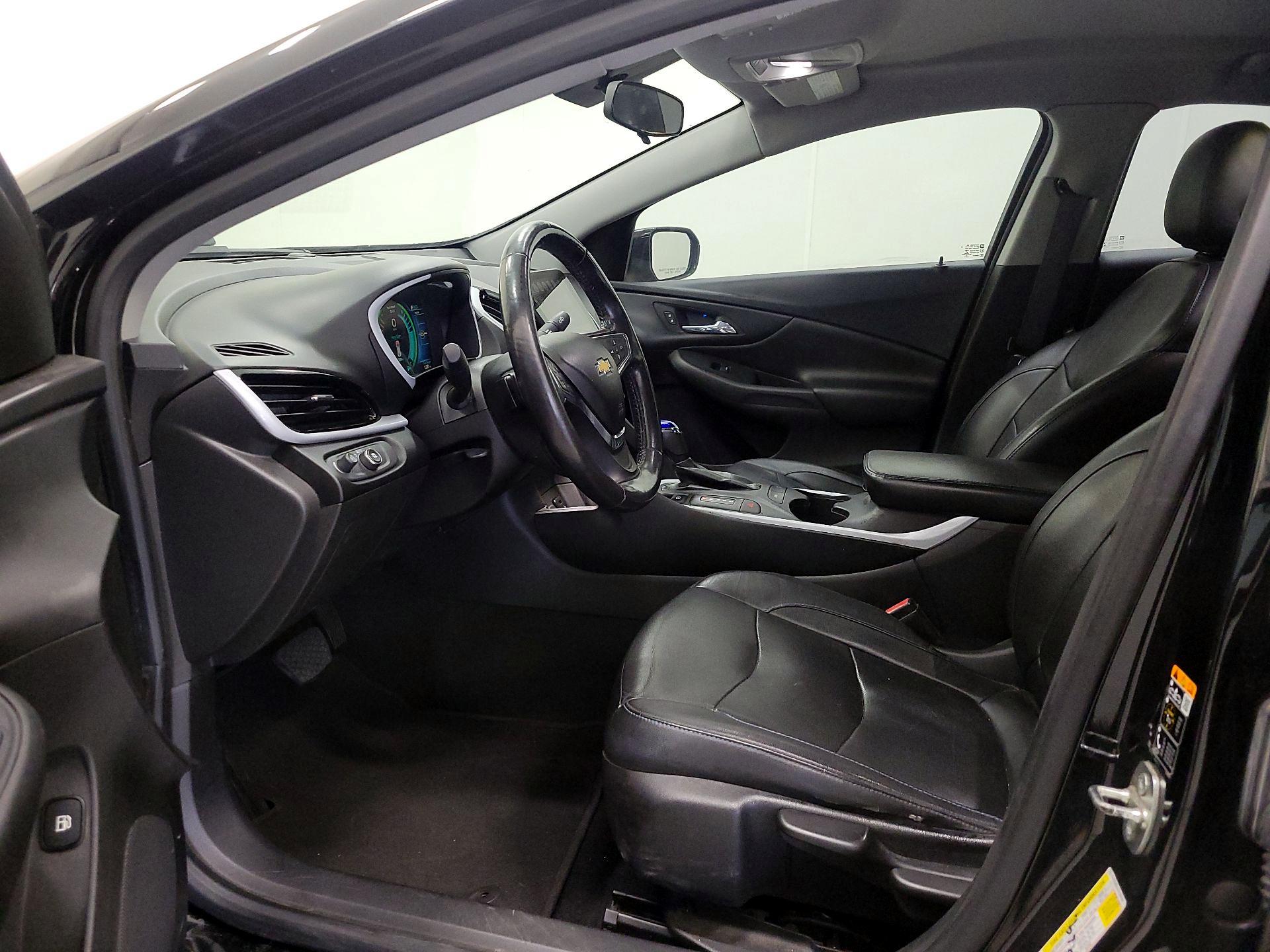 Thumbnail: 2017 Chevrolet Volt - 11