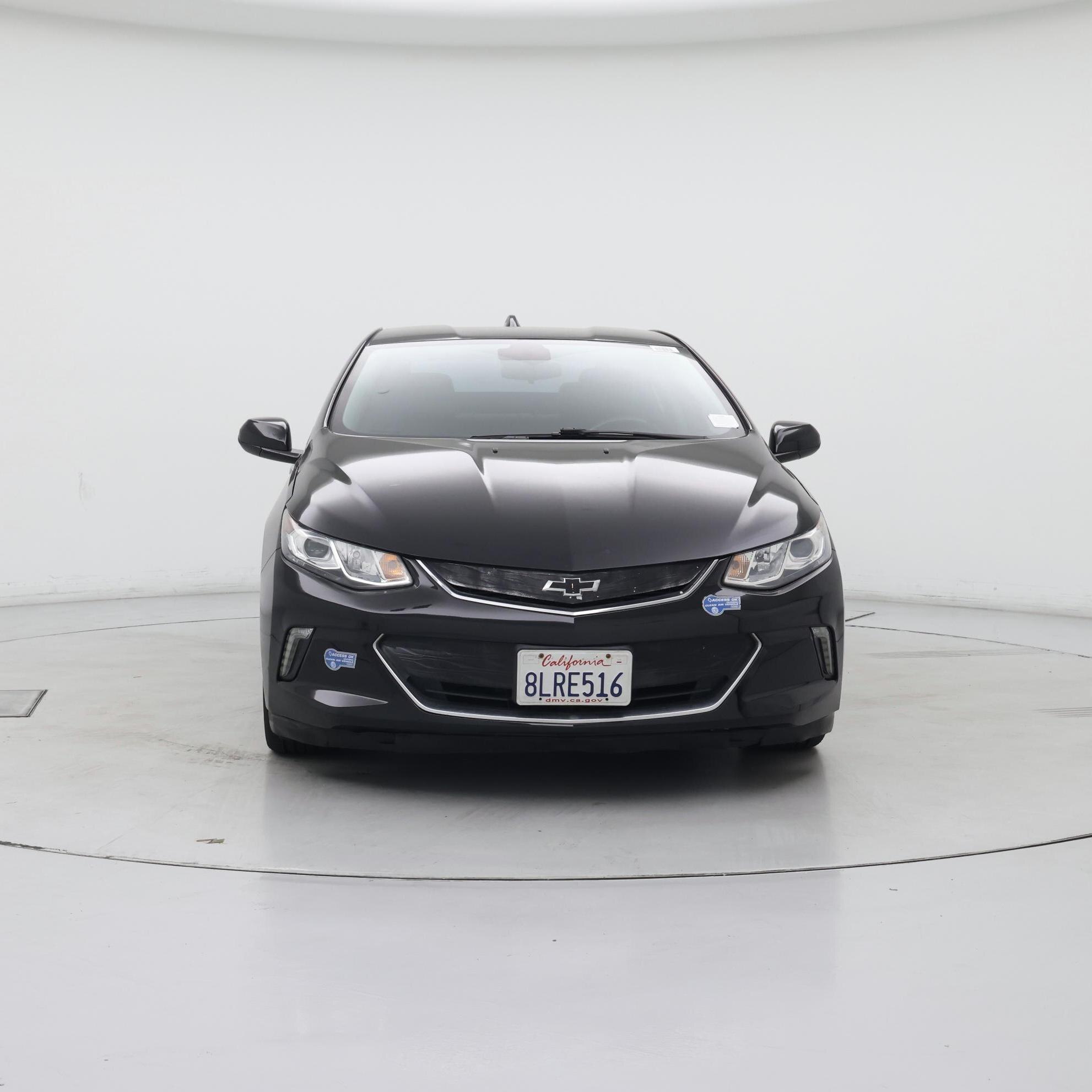 Thumbnail: 2017 Chevrolet Volt - 5