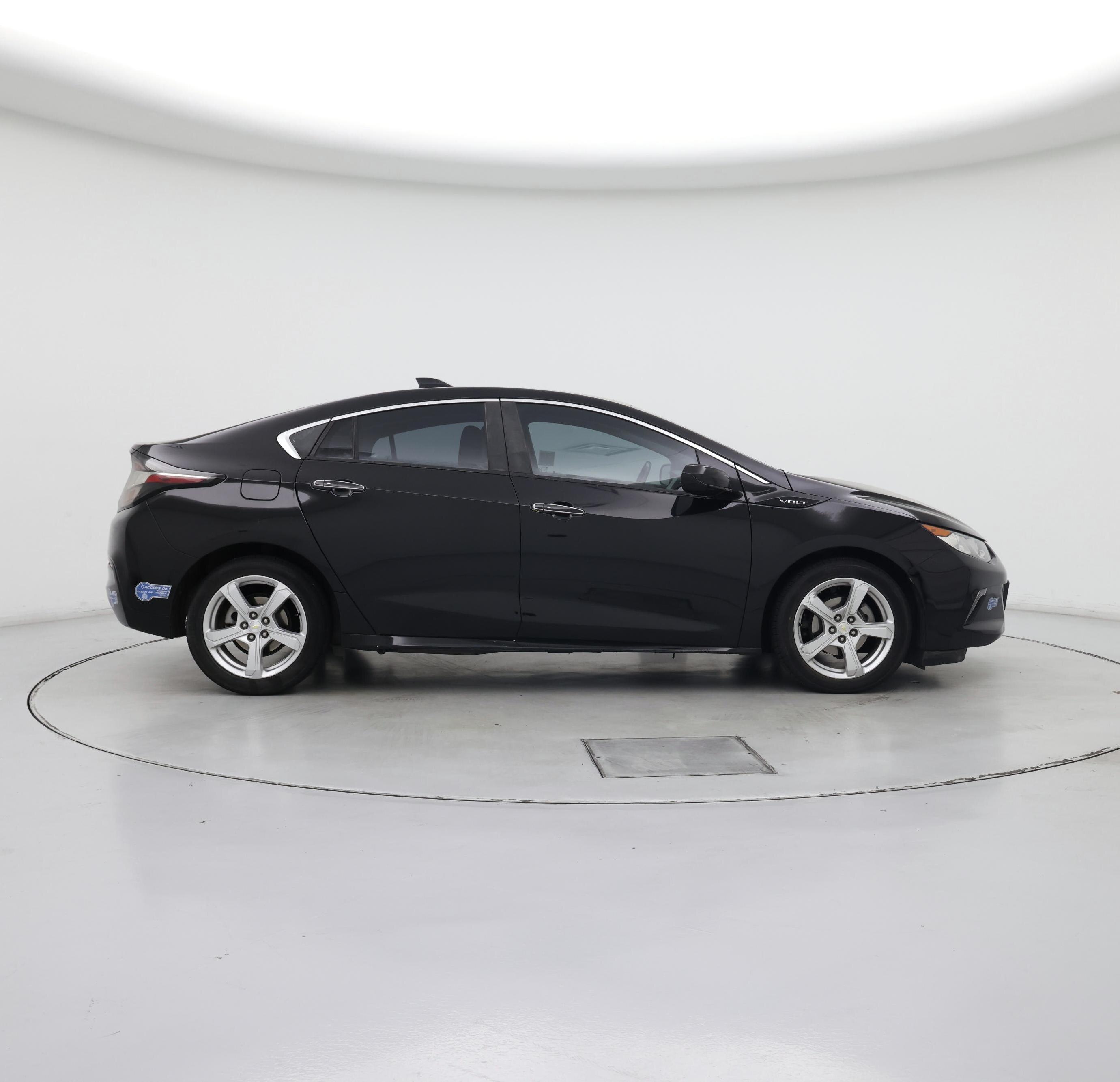 Thumbnail: 2017 Chevrolet Volt - 7