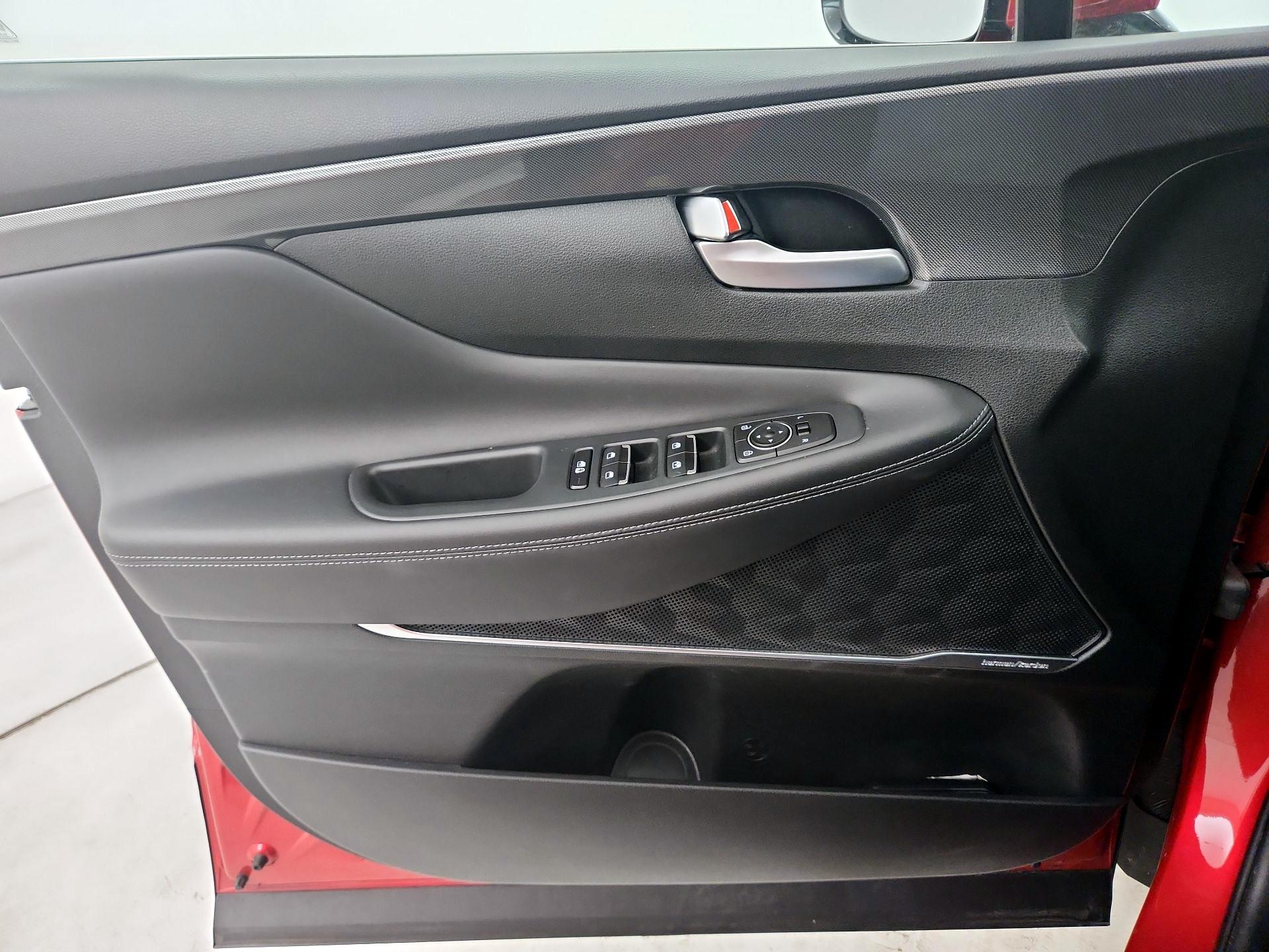 Thumbnail: 2022 Hyundai Santa Fe - 12