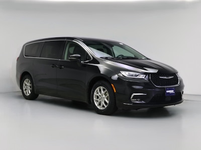 2023 Chrysler Pacifica Touring L -
                Murrieta, CA