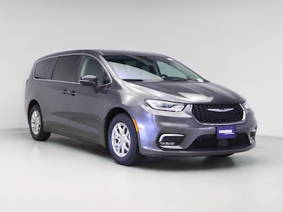 2023 Chrysler Pacifica Touring L -
                Norco, CA