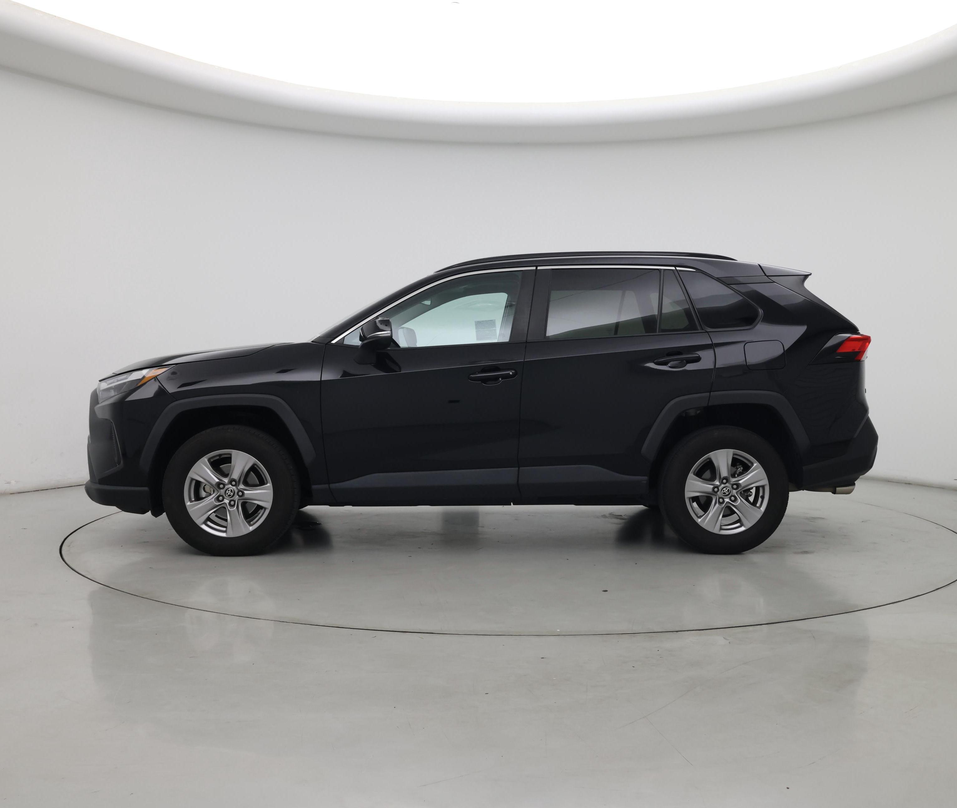 Thumbnail: 2022 Toyota RAV4 - 3