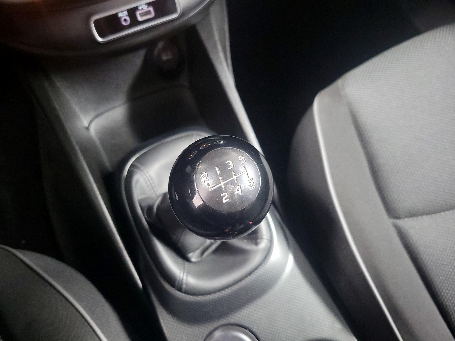 Thumbnail: 2016 Fiat 500X - 15