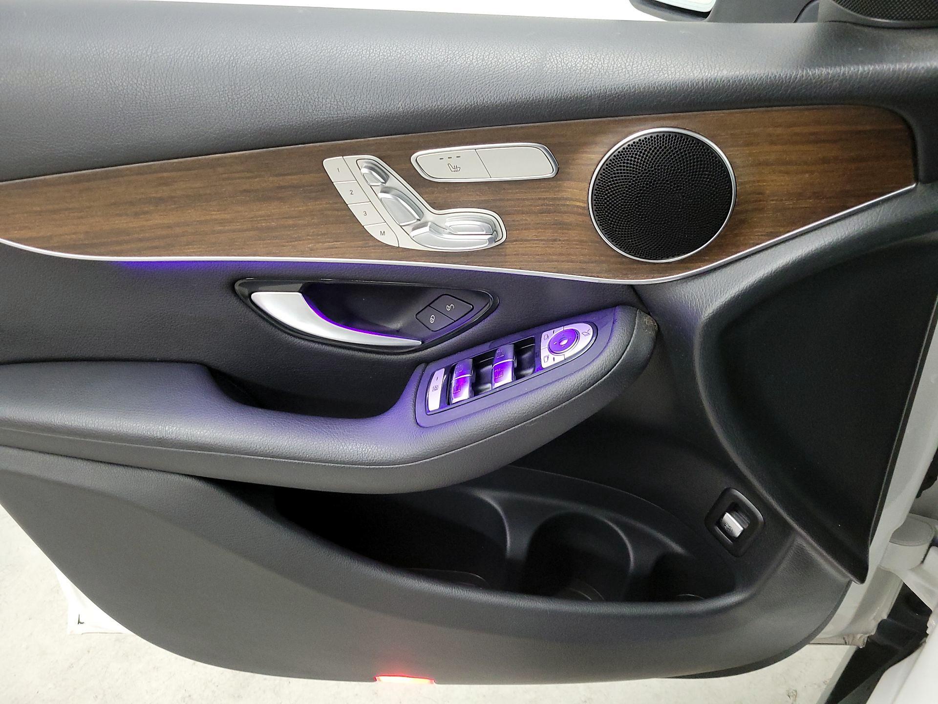 Thumbnail: 2020 Mercedes-Benz GLC - 12