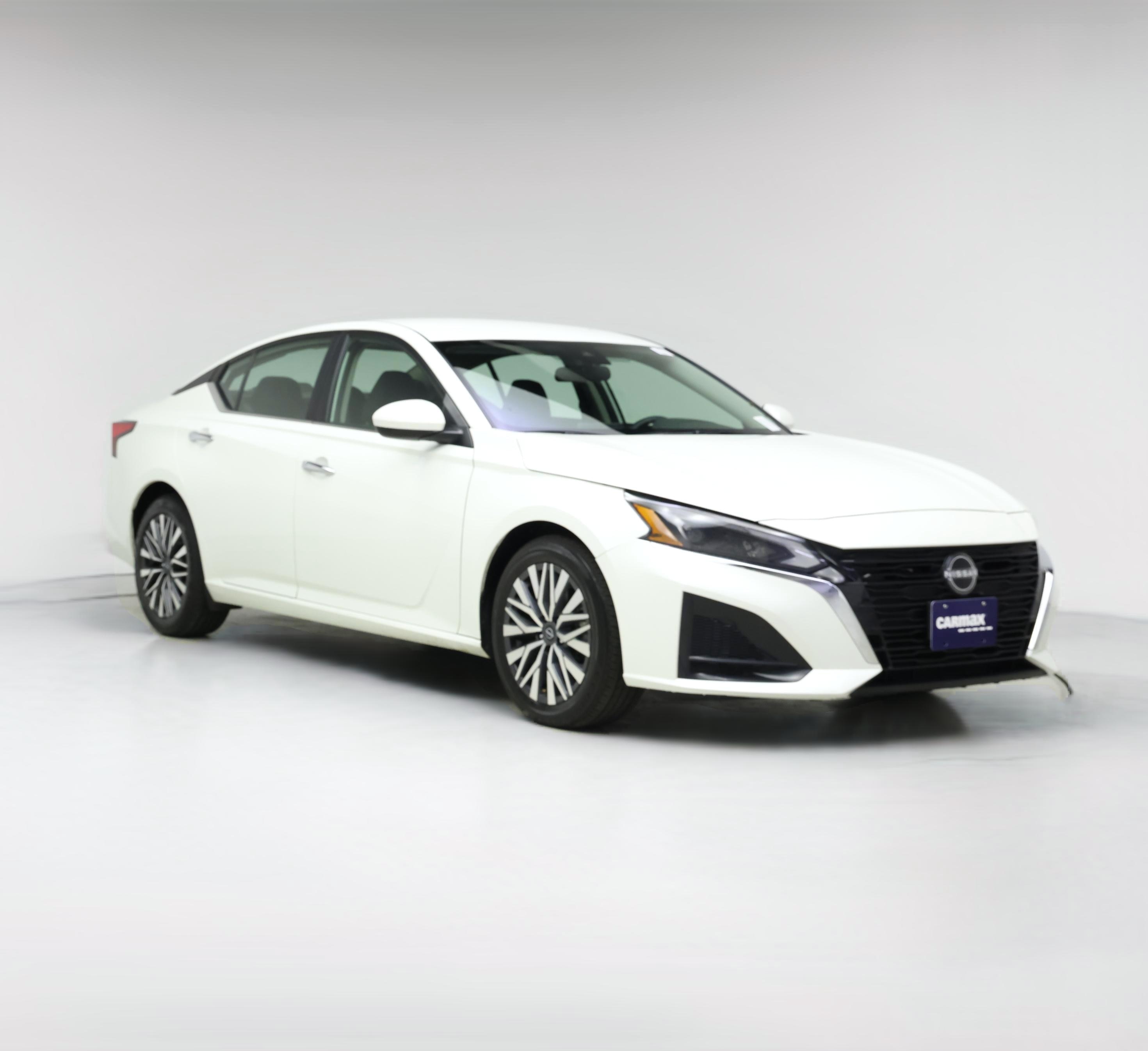Thumbnail: 2023 Nissan Altima - 1