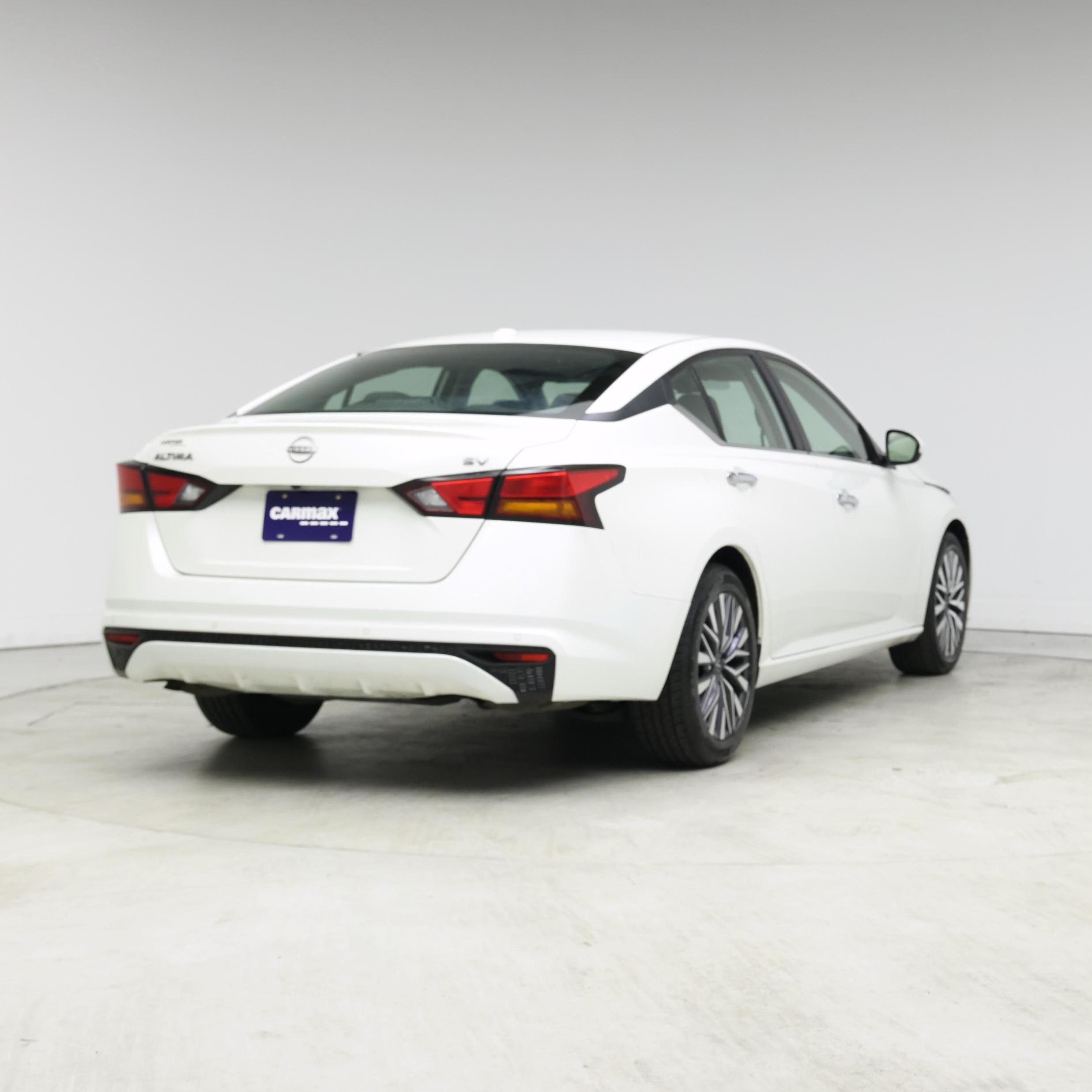 Thumbnail: 2023 Nissan Altima - 8