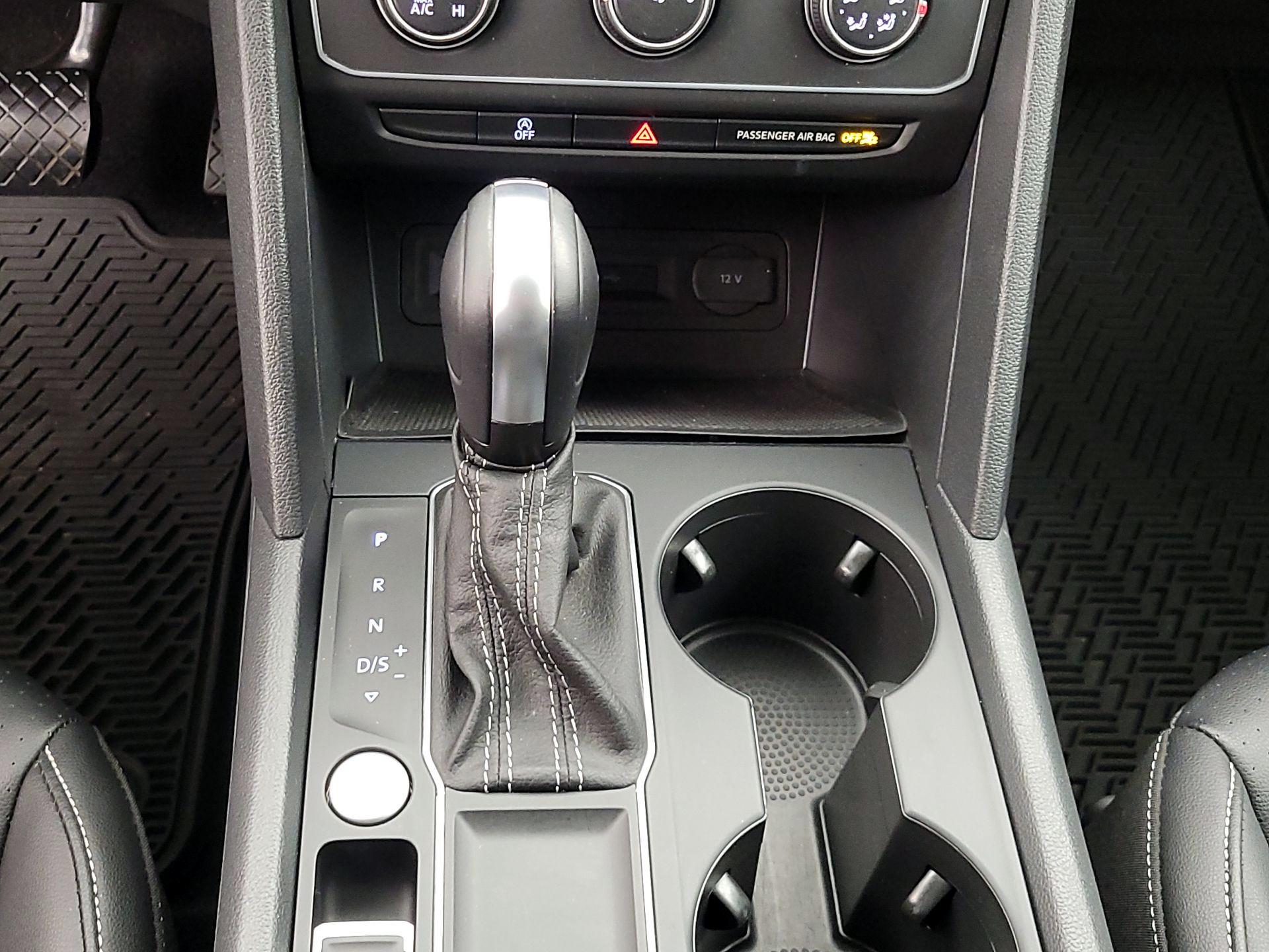 Thumbnail: 2022 Volkswagen Atlas - 17