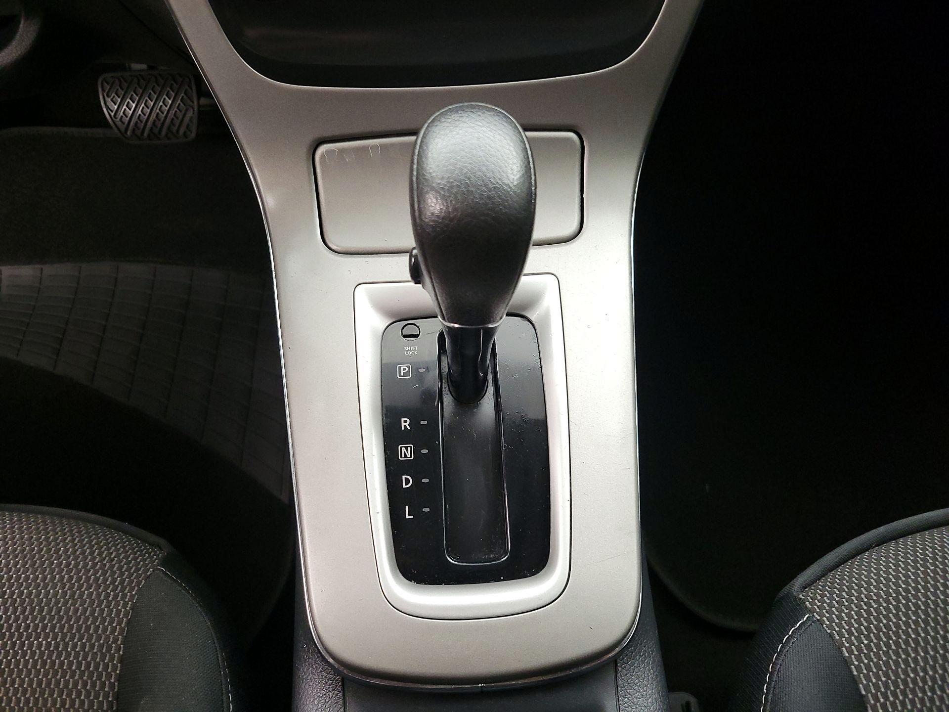 Thumbnail: 2015 Nissan Sentra - 16