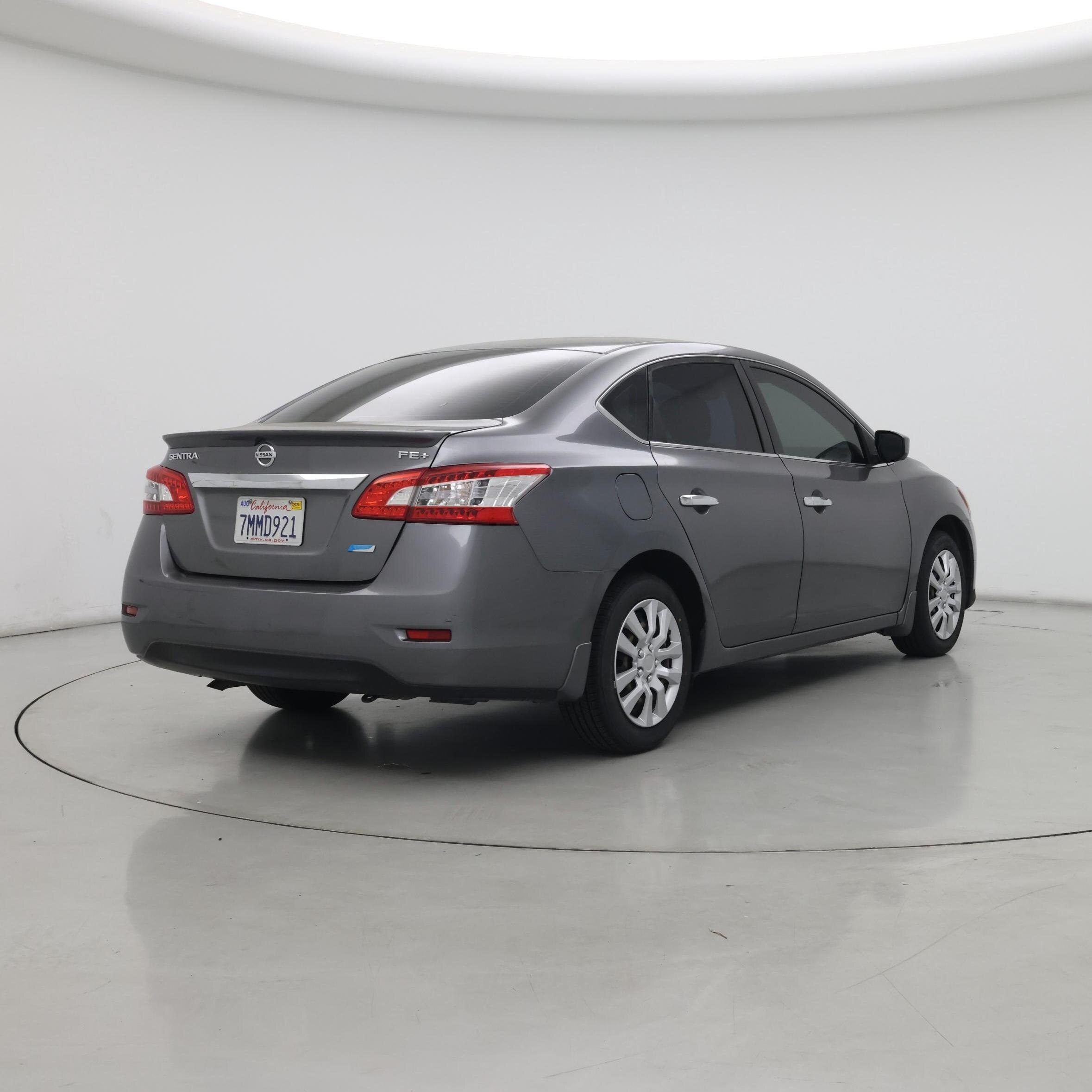 Thumbnail: 2015 Nissan Sentra - 8